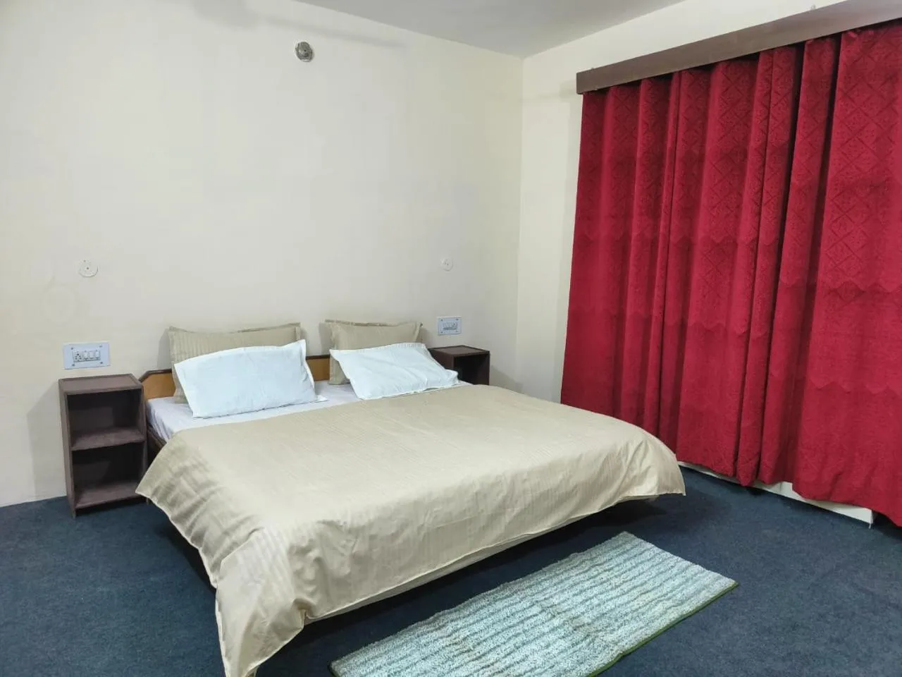 Bedroom, Bed in The Kailasha Homestay