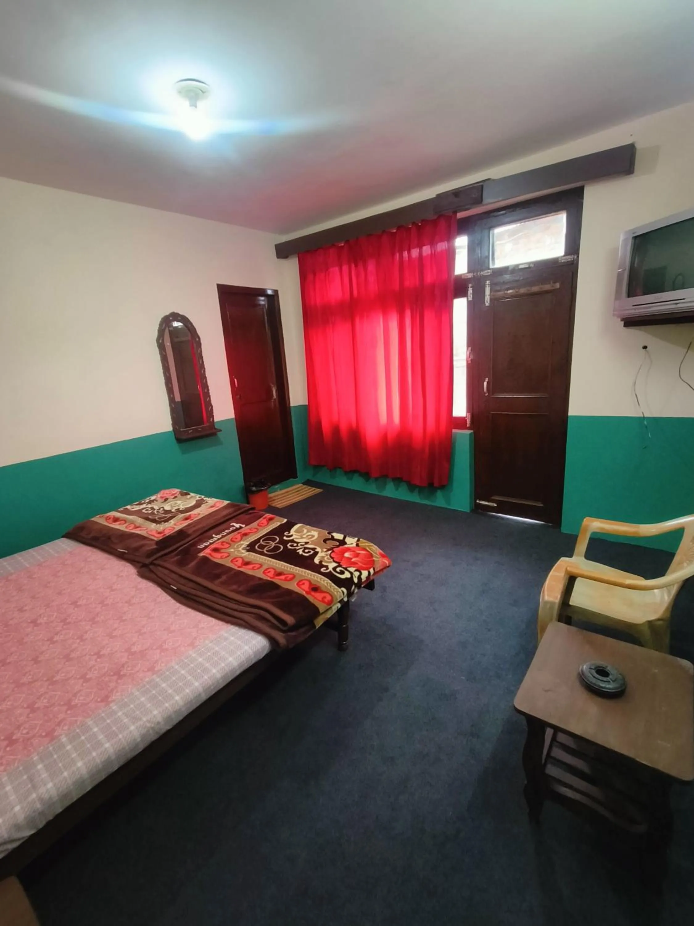 Bedroom, Bed in The Kailasha Homestay