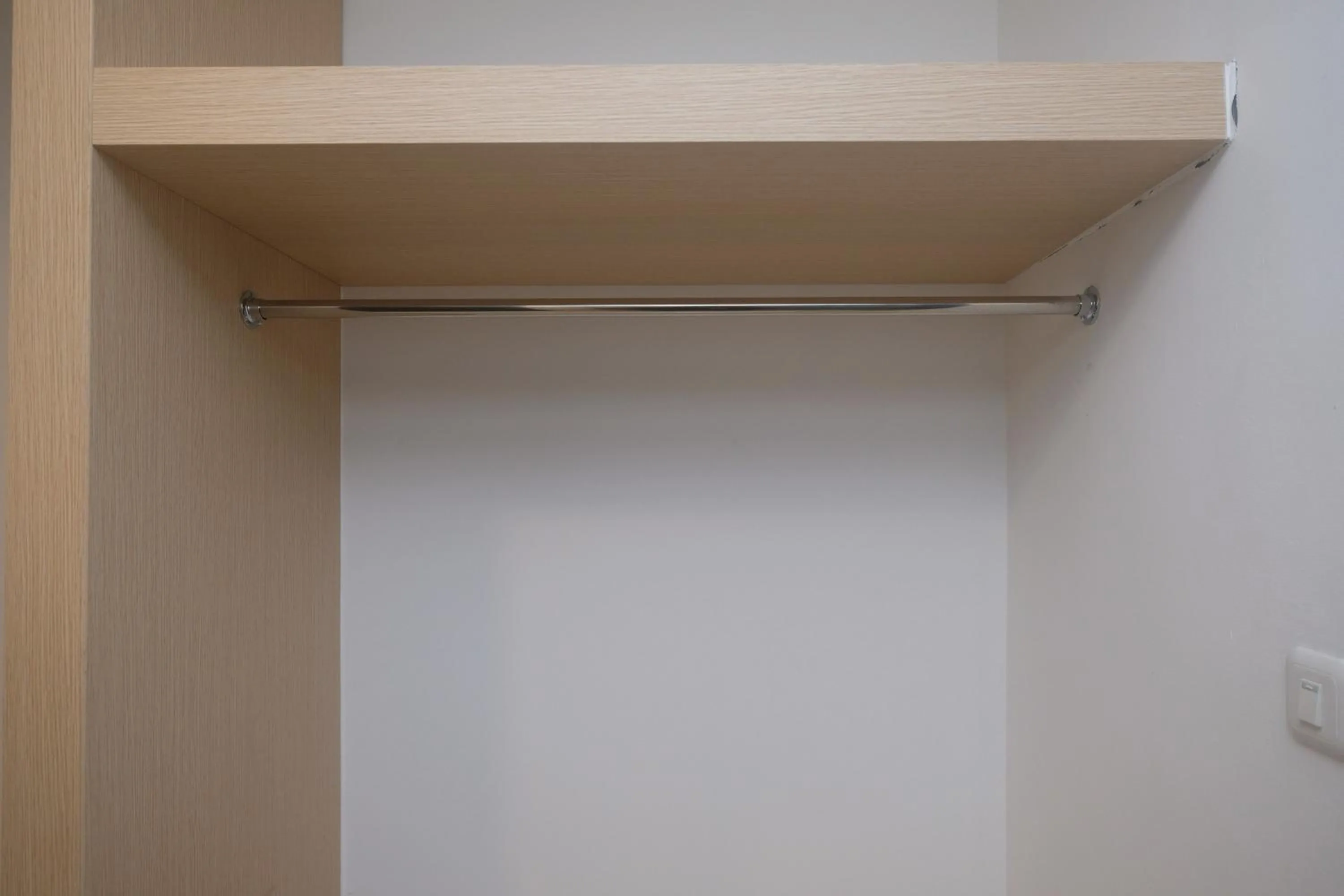 wardrobe in Urbanview Hotel JJ Bukitsari Semarang