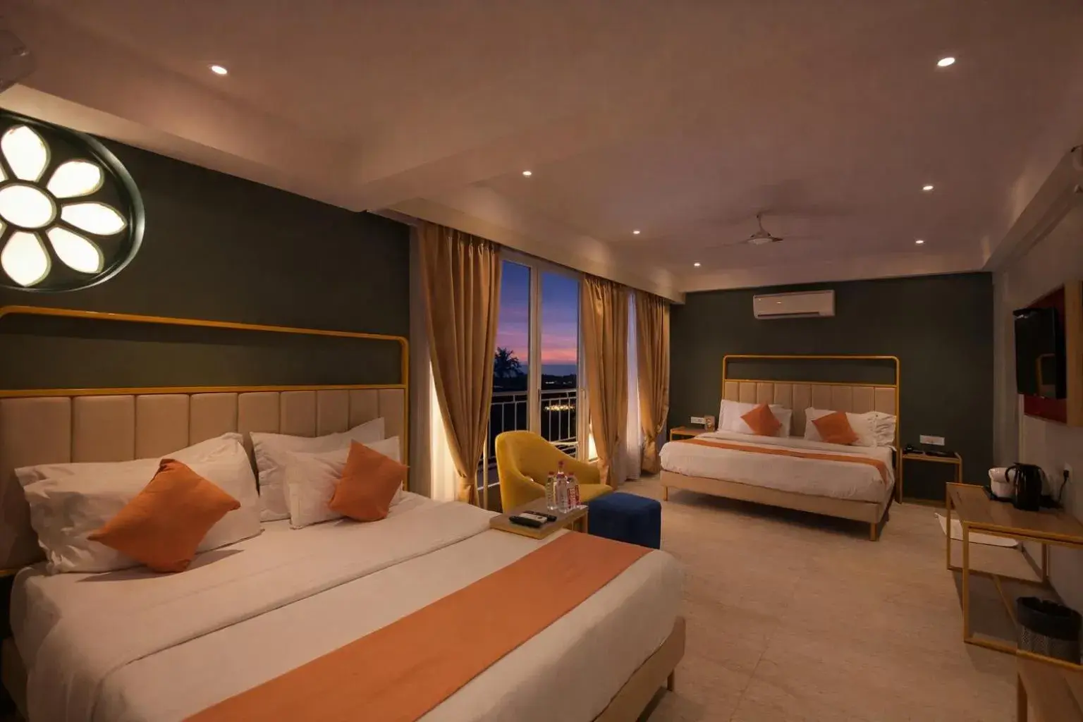 Bed in Phoenix Unmatched Comfort - Hotel Near Fateh Sagar Lake Udaipur Bed in Phoenix Unmatched Comfort - Hotel Near Fateh Sagar Lake Udaipur