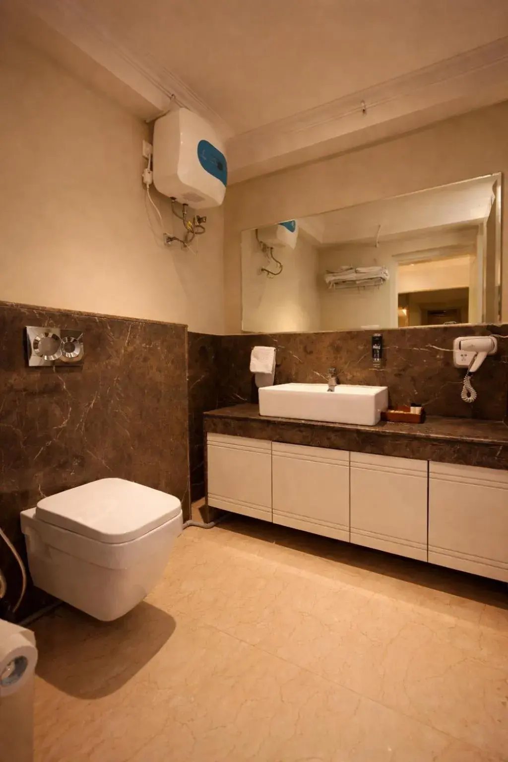 Phoenix Unmatched Comfort - Hotel Near Fateh Sagar Lake Udaipur Phoenix Unmatched Comfort - Hotel Near Fateh Sagar Lake Udaipur