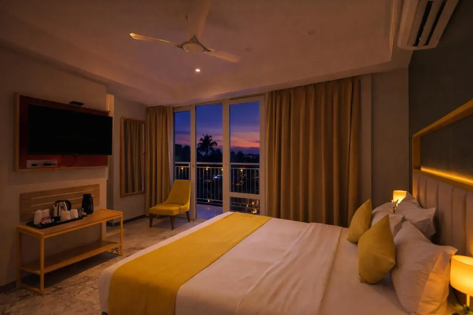 Bed in Phoenix Unmatched Comfort - Hotel Near Fateh Sagar Lake Udaipur Bed in Phoenix Unmatched Comfort - Hotel Near Fateh Sagar Lake Udaipur