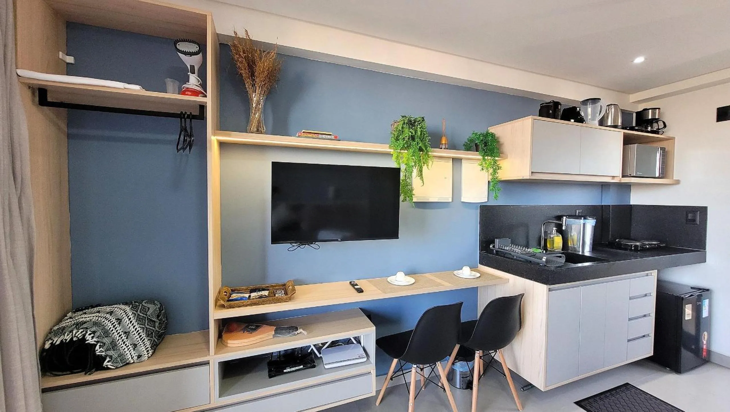 Studio com Varanda e Vista para o Mar