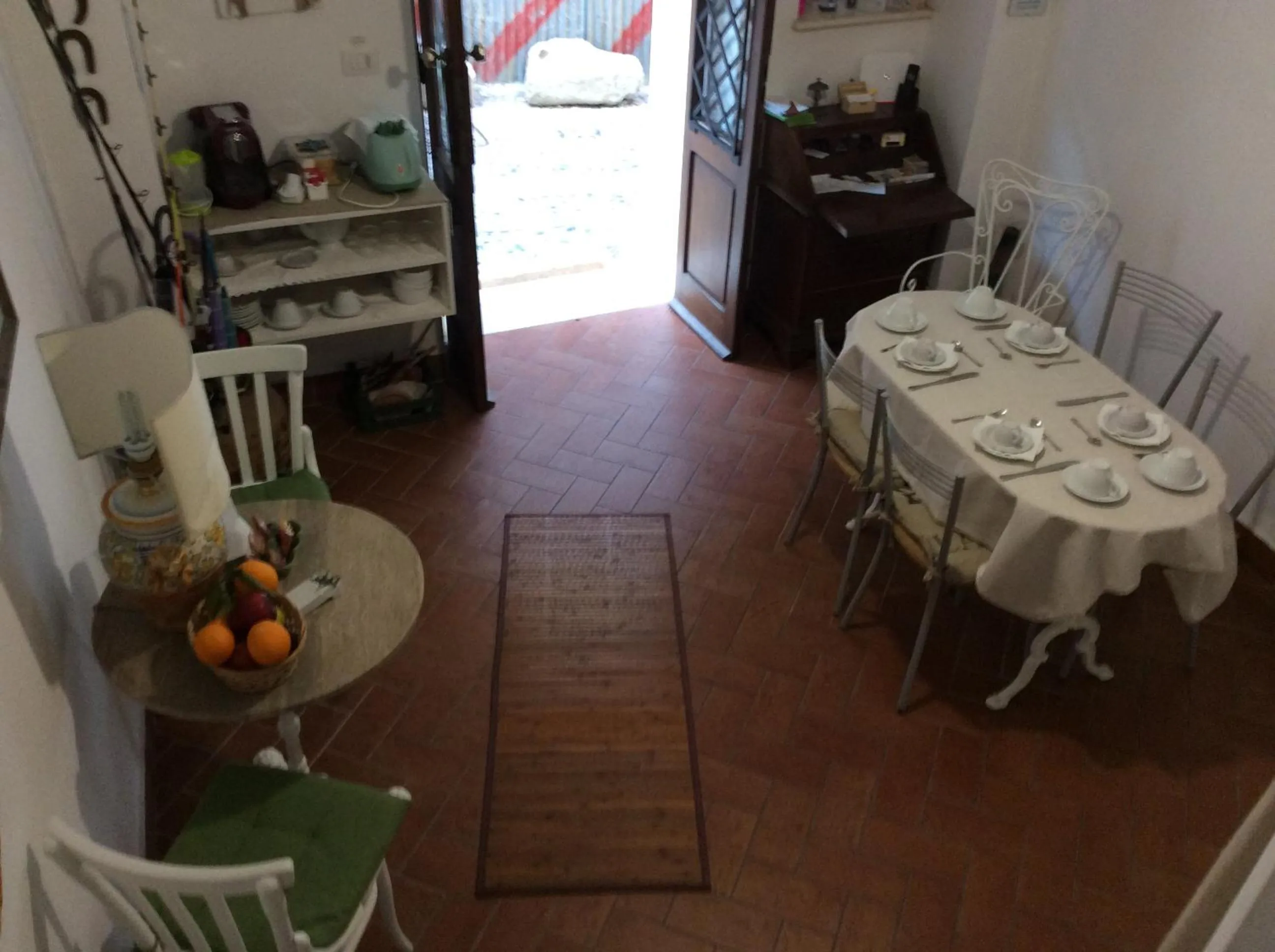 Restaurant/places to eat in B&B Chianalea 54