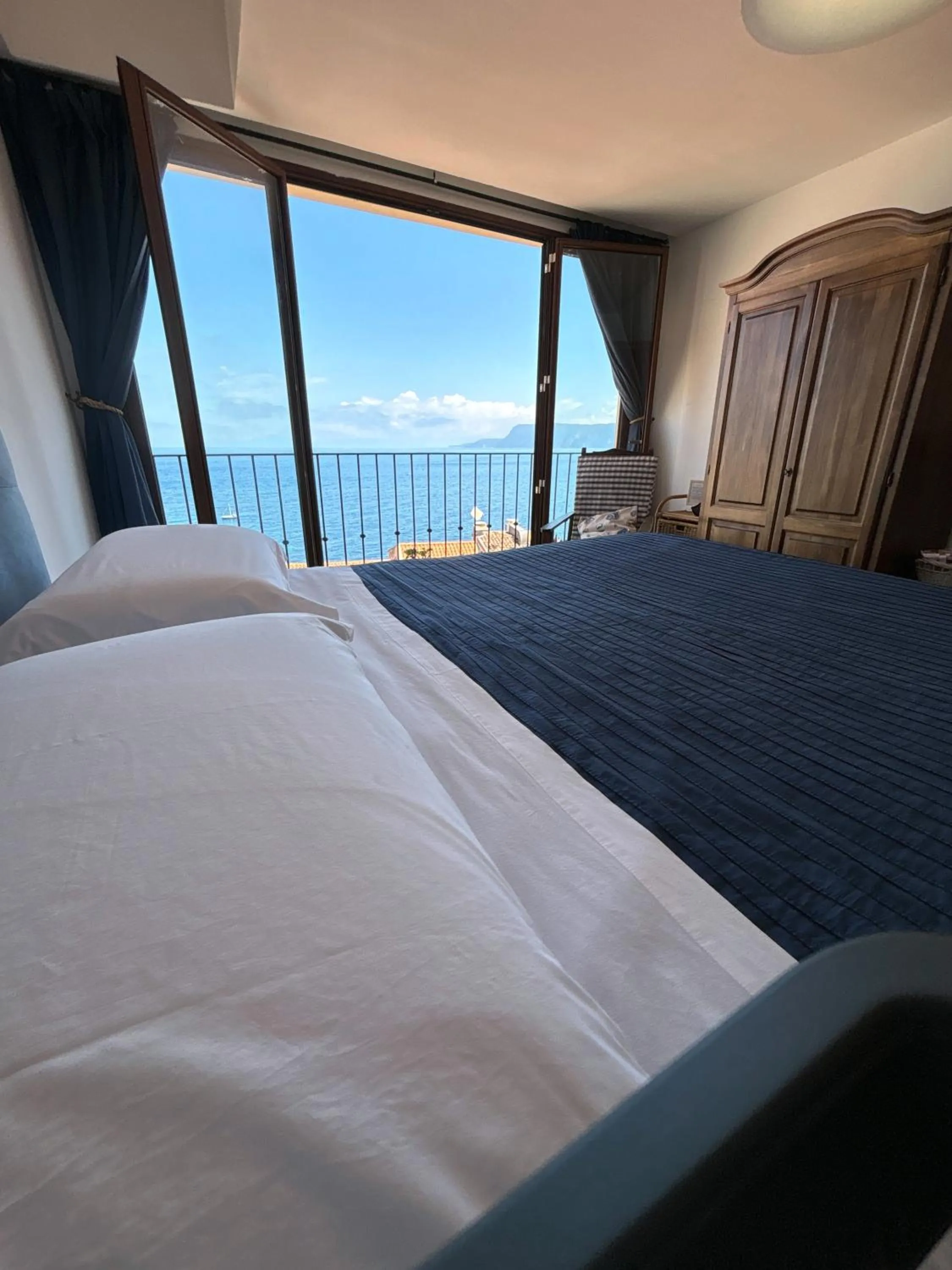 View (from property/room) in B&B Chianalea 54