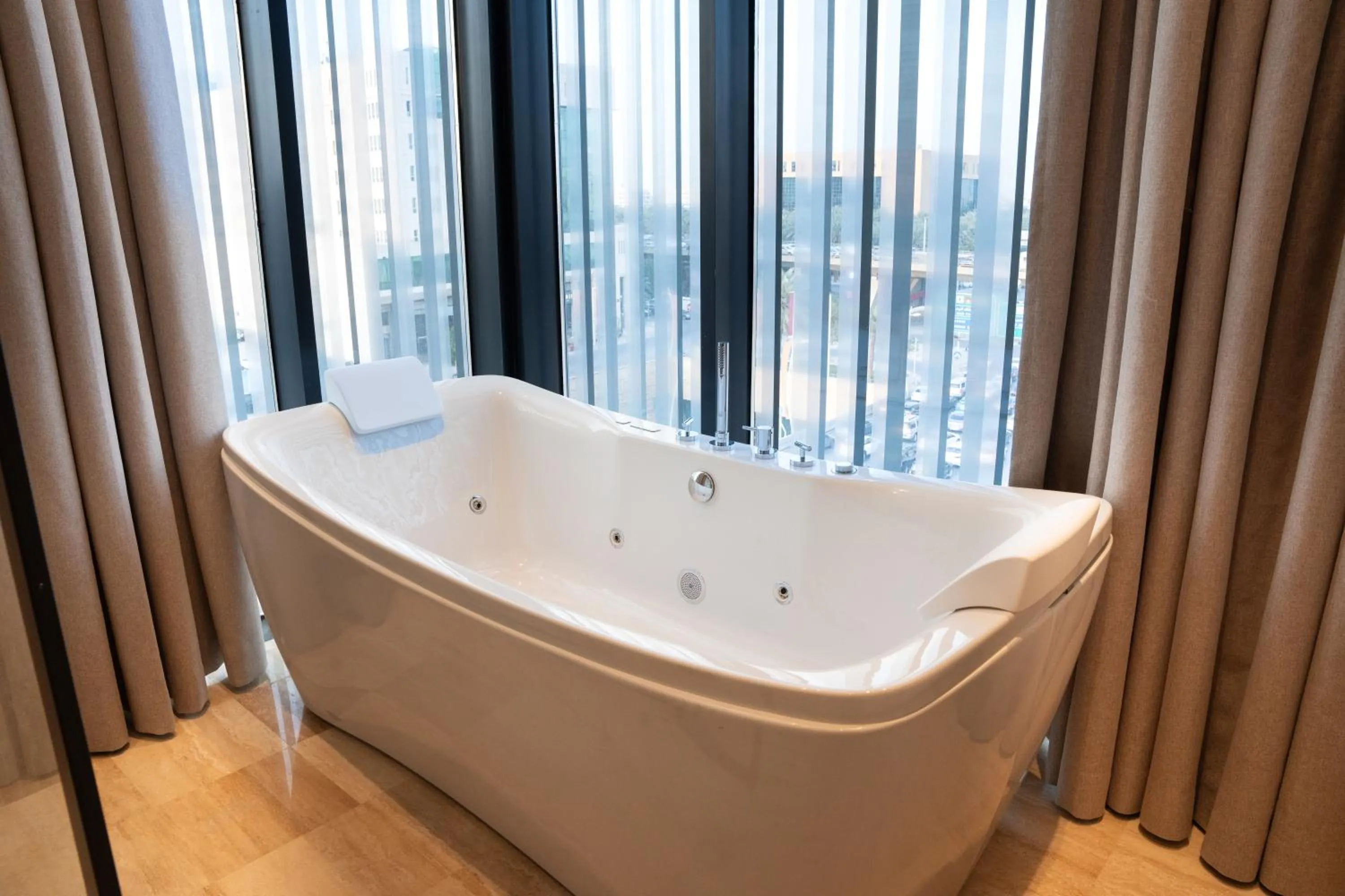 Hot Tub in ALMA Hotel Riyadh