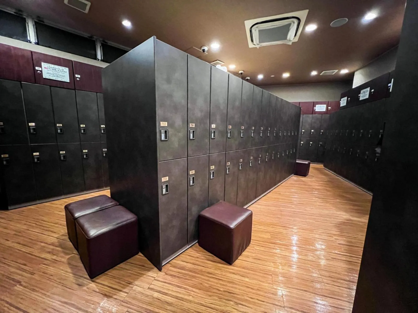 locker in Anshin Oyado Akihabara- Men Only