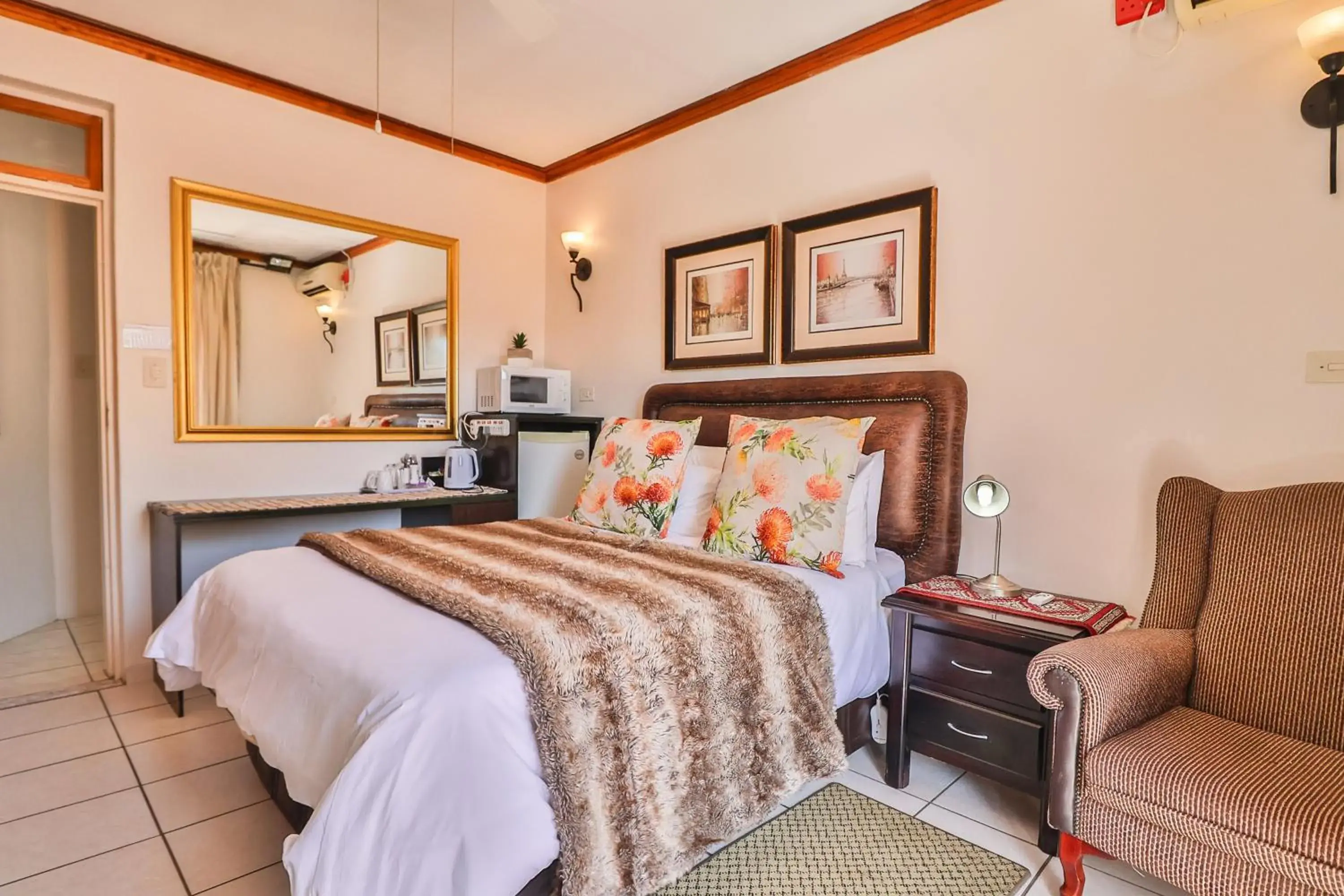 Double Room with Private Bathroom - single occupancy in Cascade Villa Guesthouse Double Room with Private Bathroom - single occupancy in Cascade Villa Guesthouse