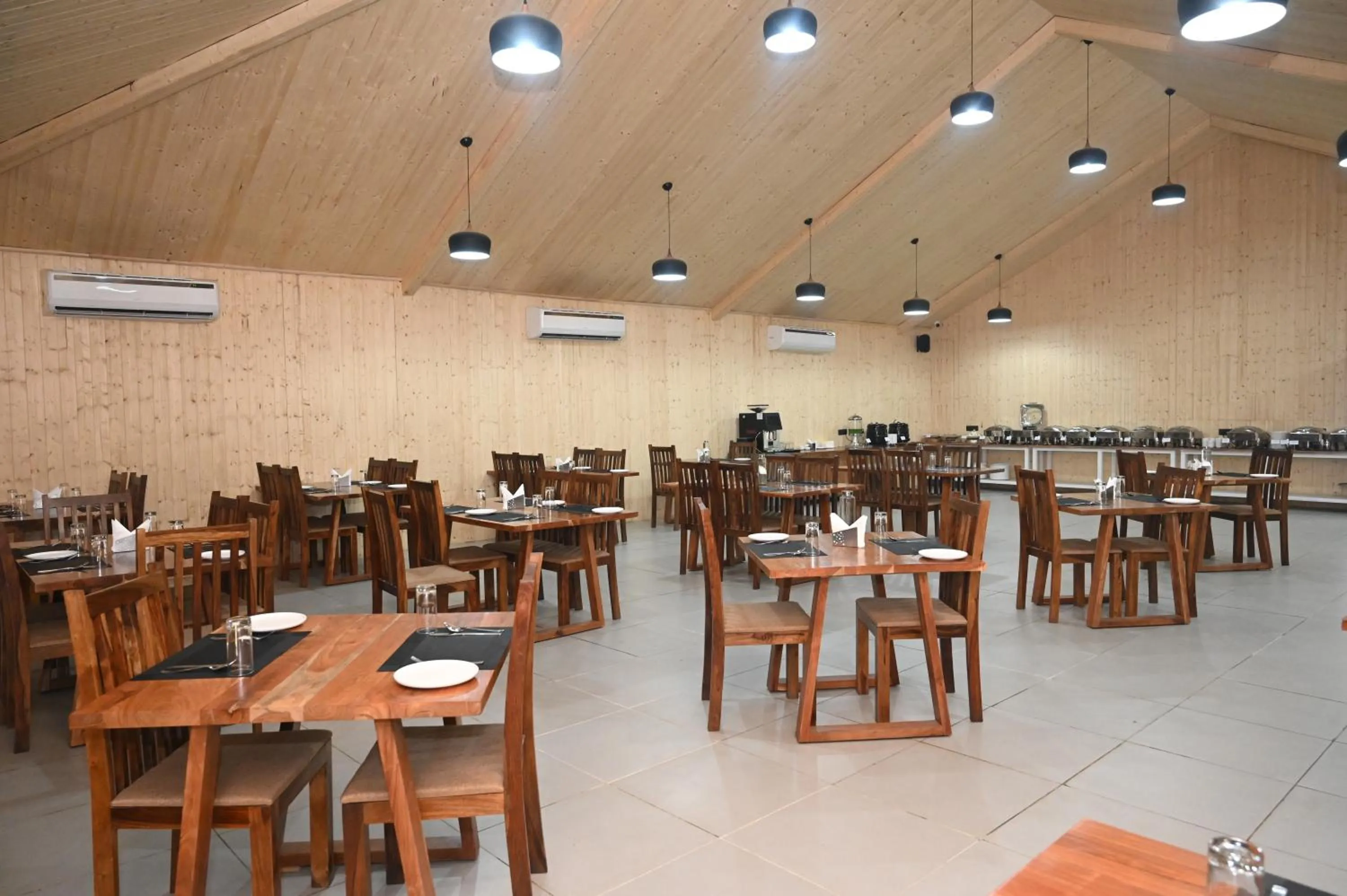 Restaurant/places to eat in Praveg Tent City Saryu Ayodhya