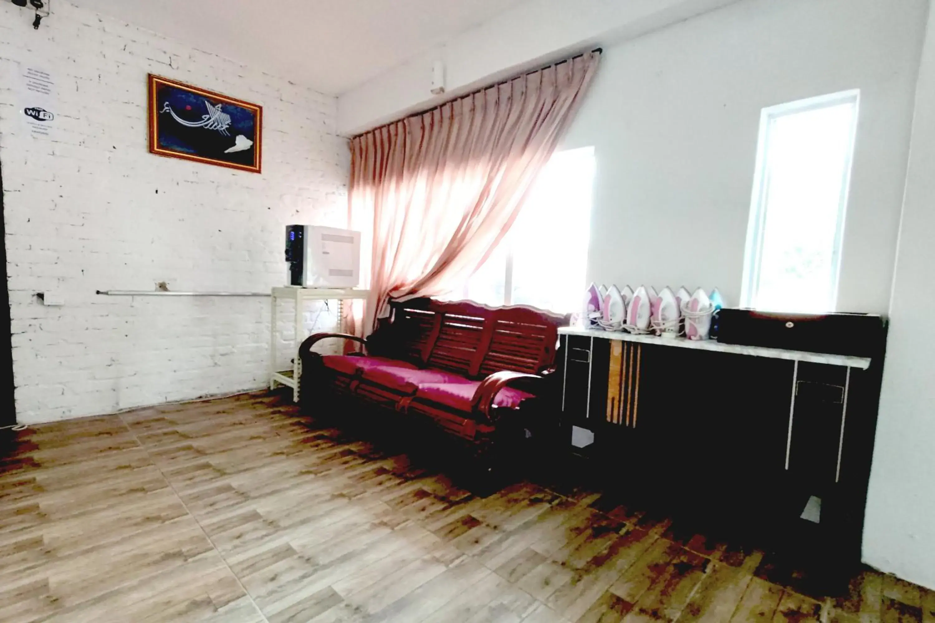 Lobby or reception in Maleeq Hotel Meru Ipoh Lobby or reception in Maleeq Hotel Meru Ipoh