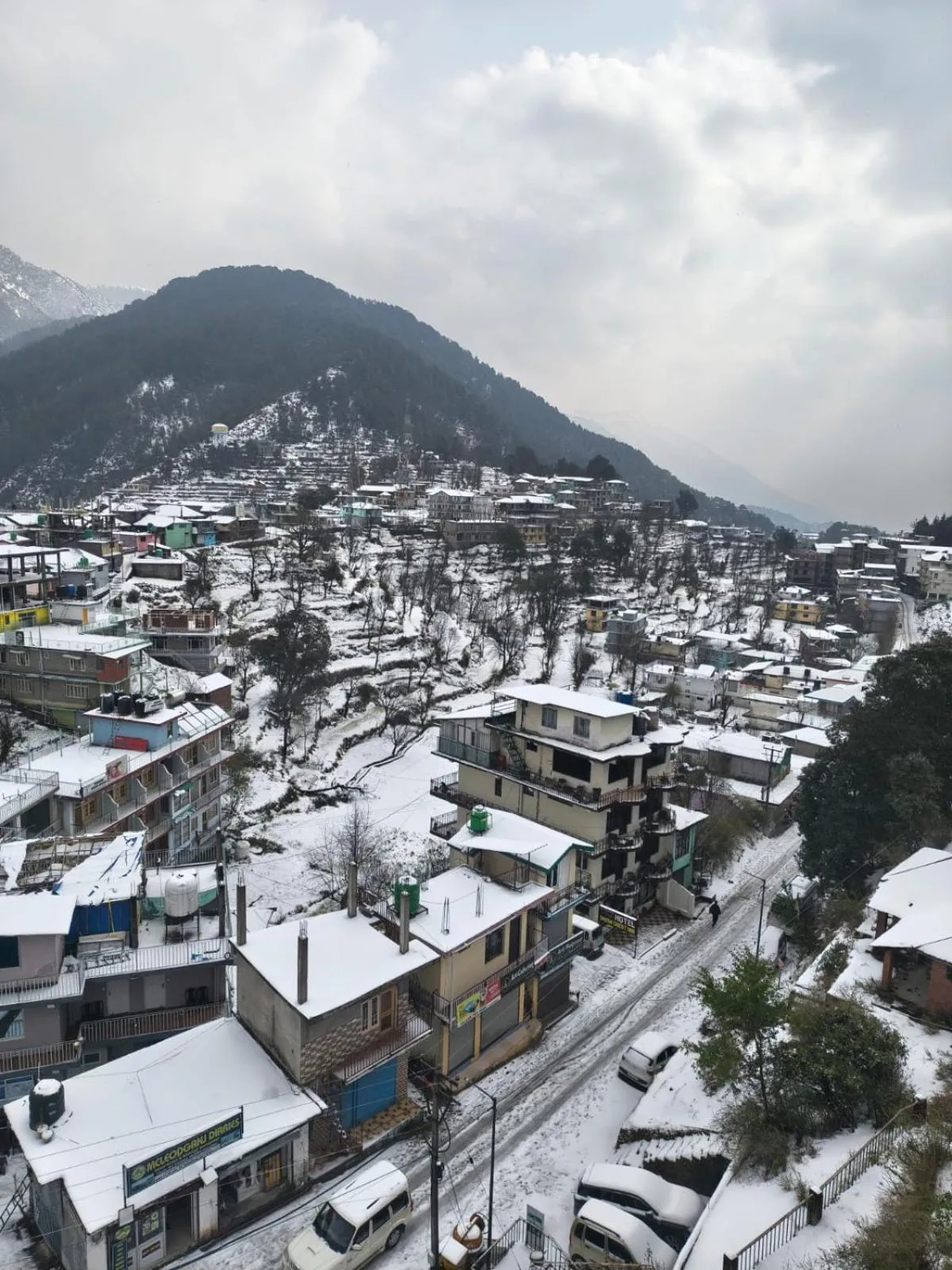 Mountain view in Aliza Inn And Suites By SRS Hotels