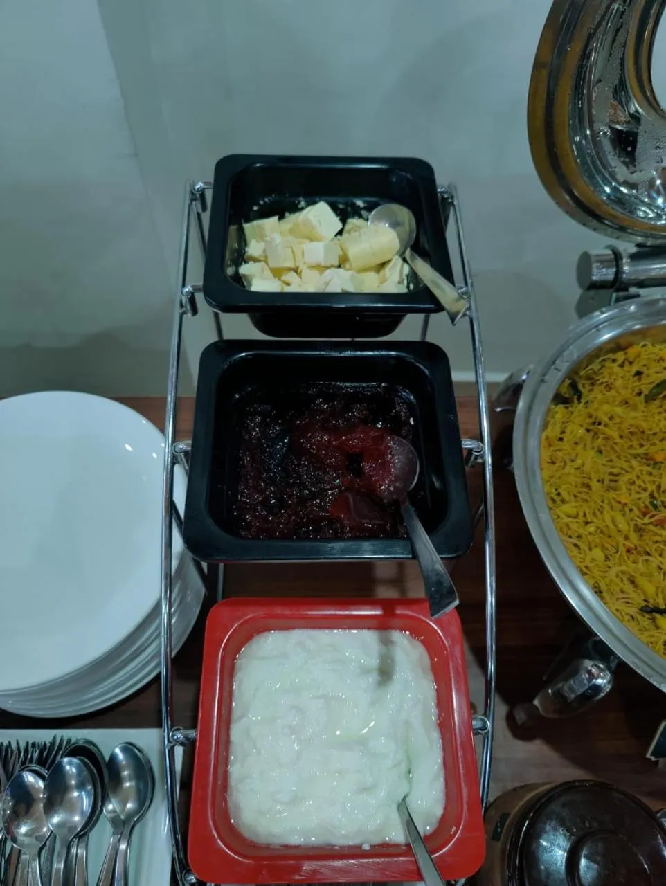 Food in Aliza Inn And Suites By SRS Hotels