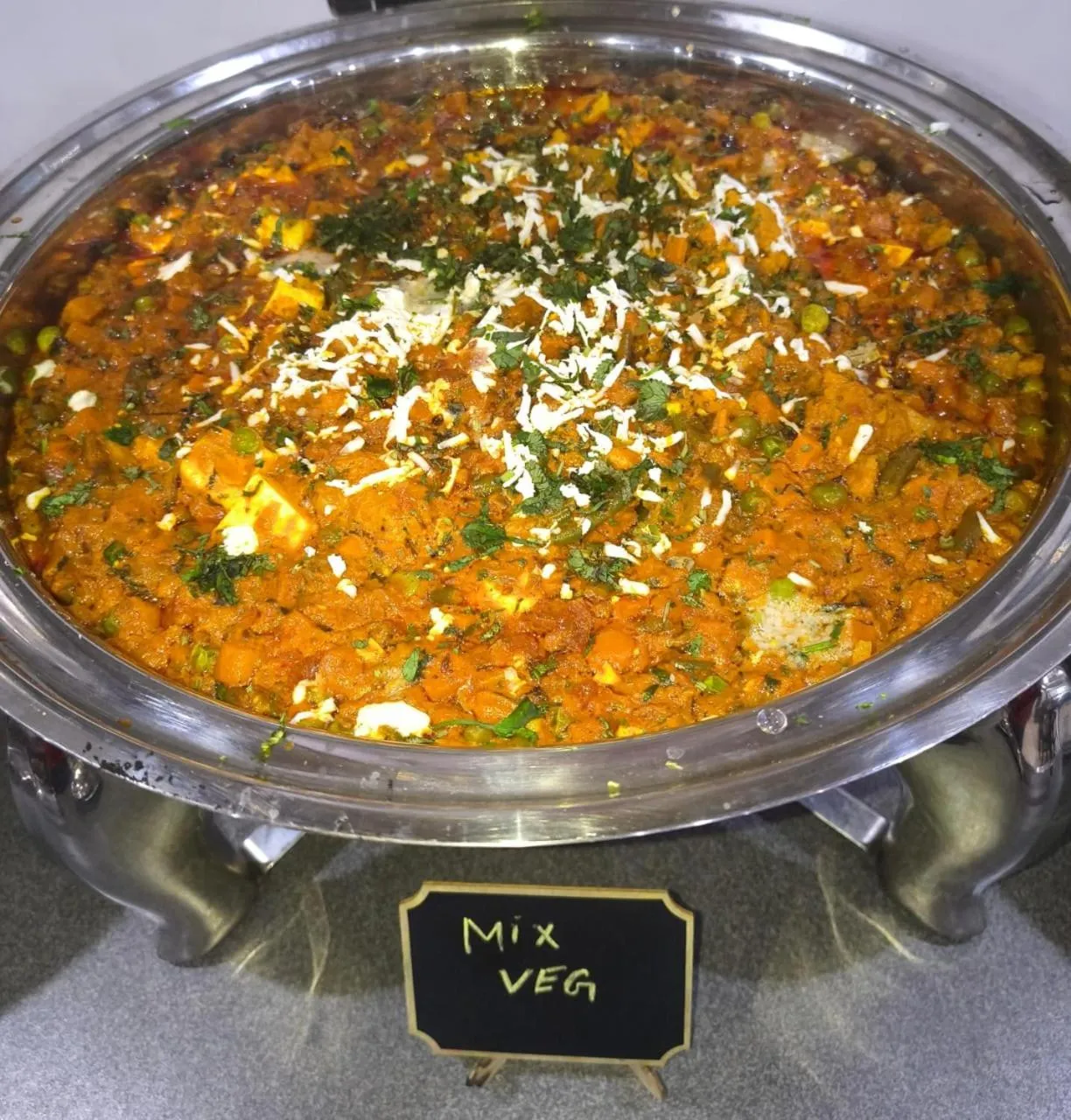 Restaurant/places to eat in Aliza Inn And Suites By SRS Hotels