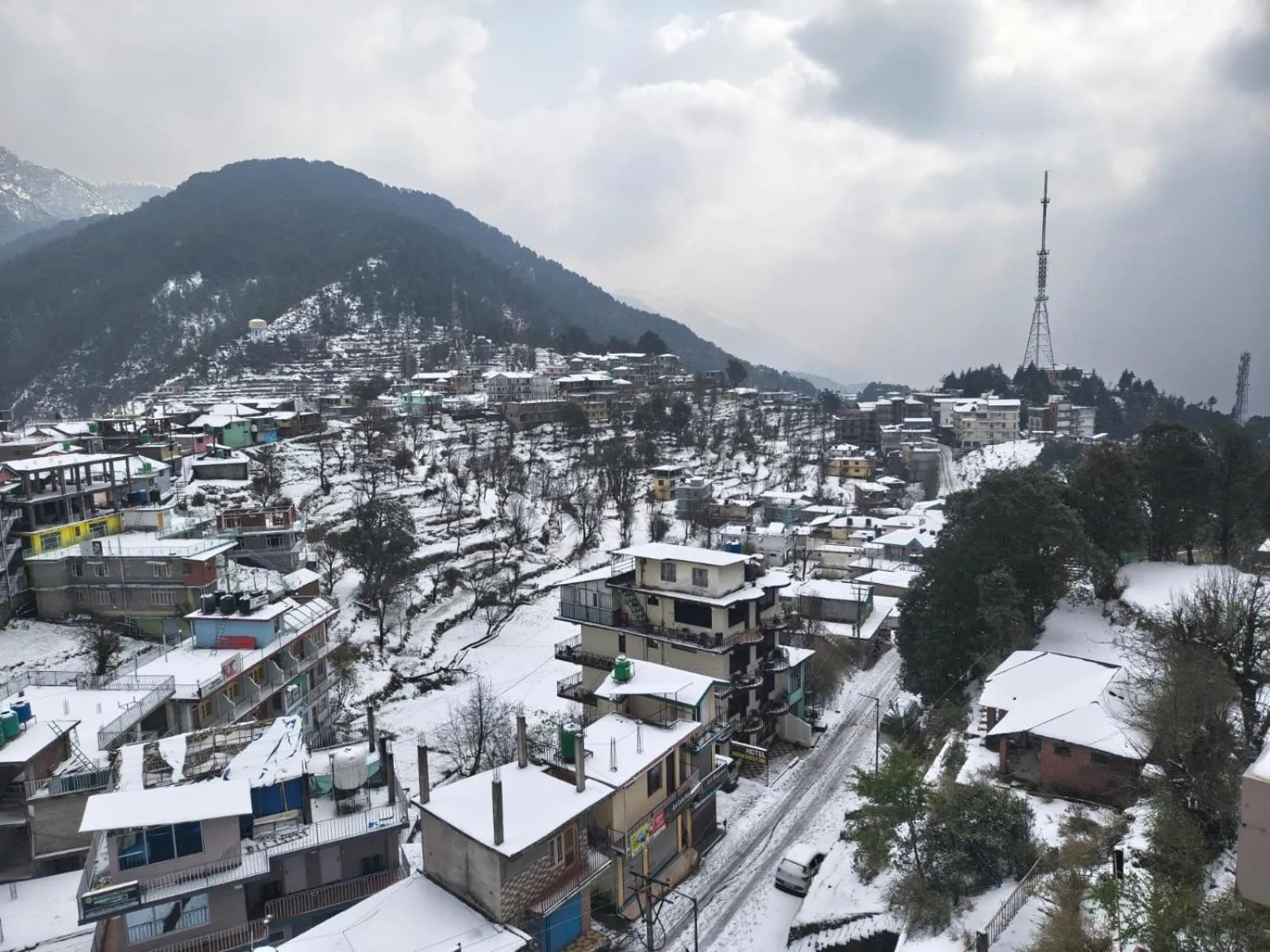 Mountain view in Aliza Inn And Suites By SRS Hotels