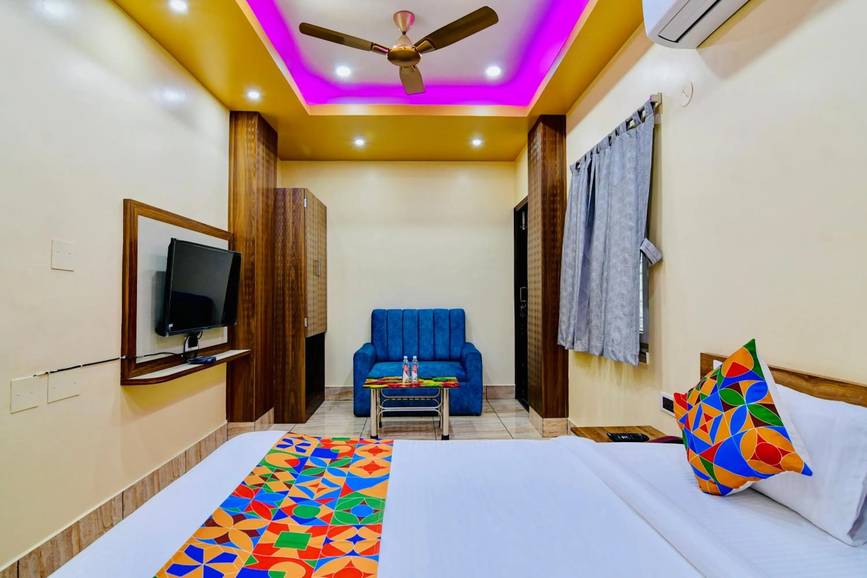 Bed in HOTEL KANAN INN