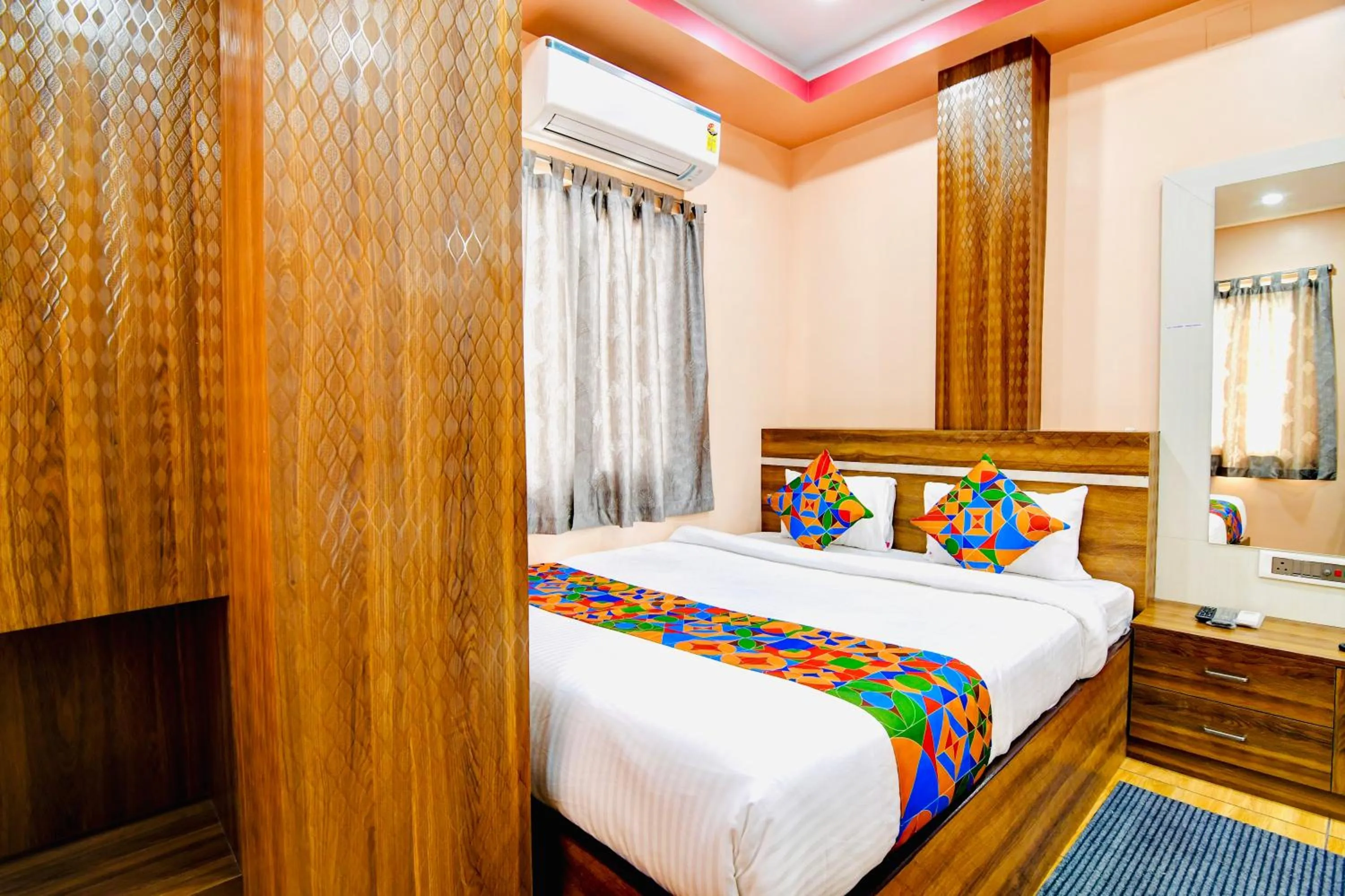 Bed in HOTEL KANAN INN