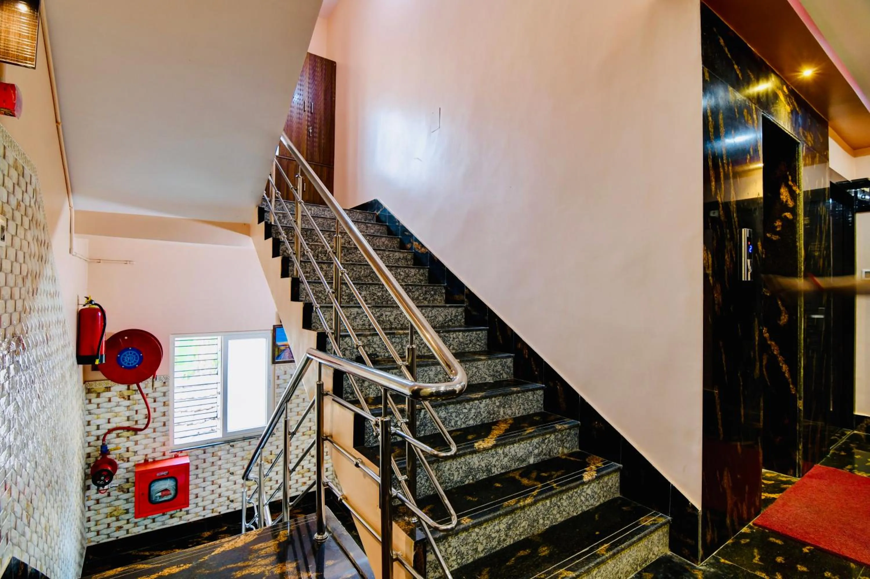 Lobby or reception in HOTEL KANAN INN