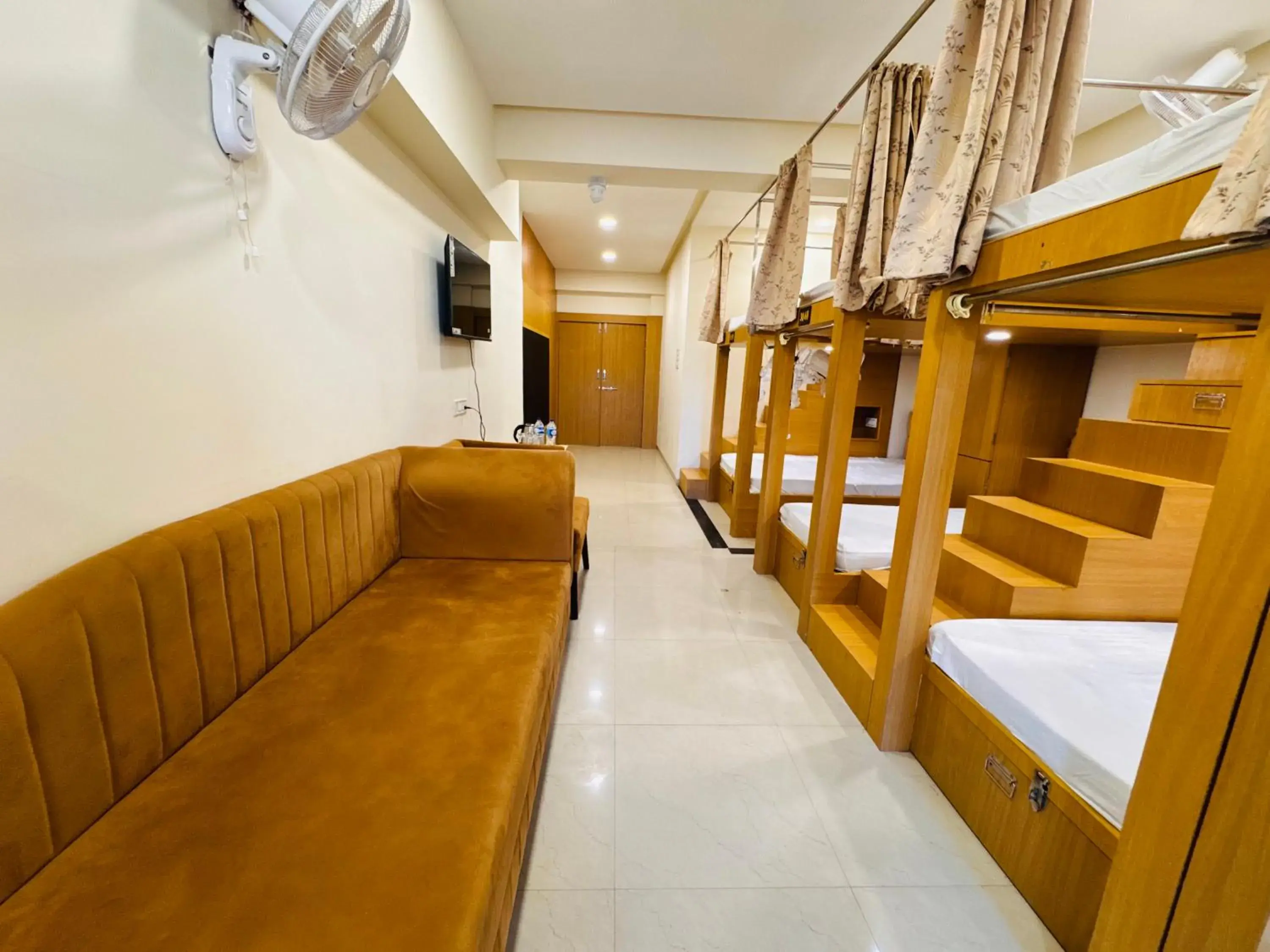 Bed in Hotel Shivlok Bed in Hotel Shivlok