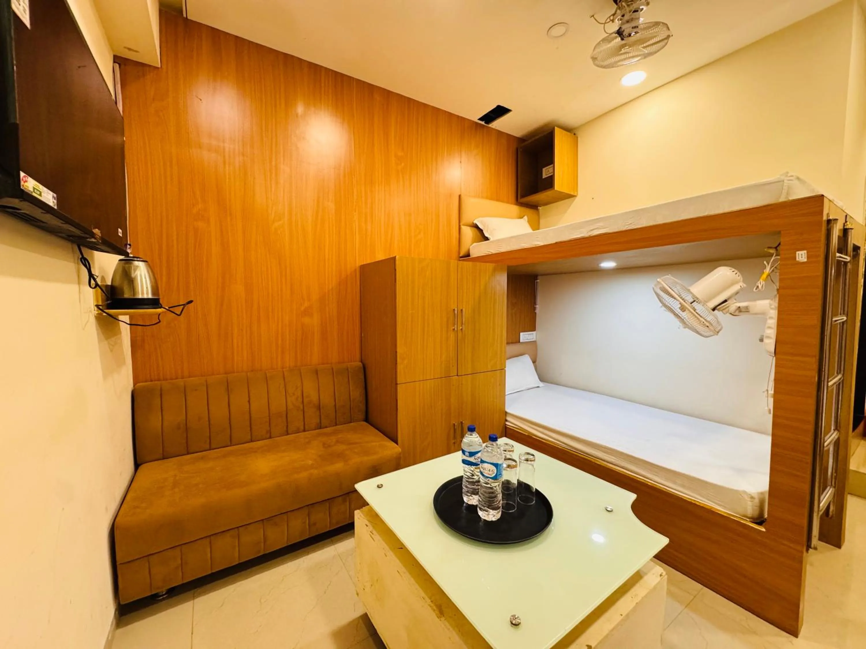 Bed in Hotel Shivlok