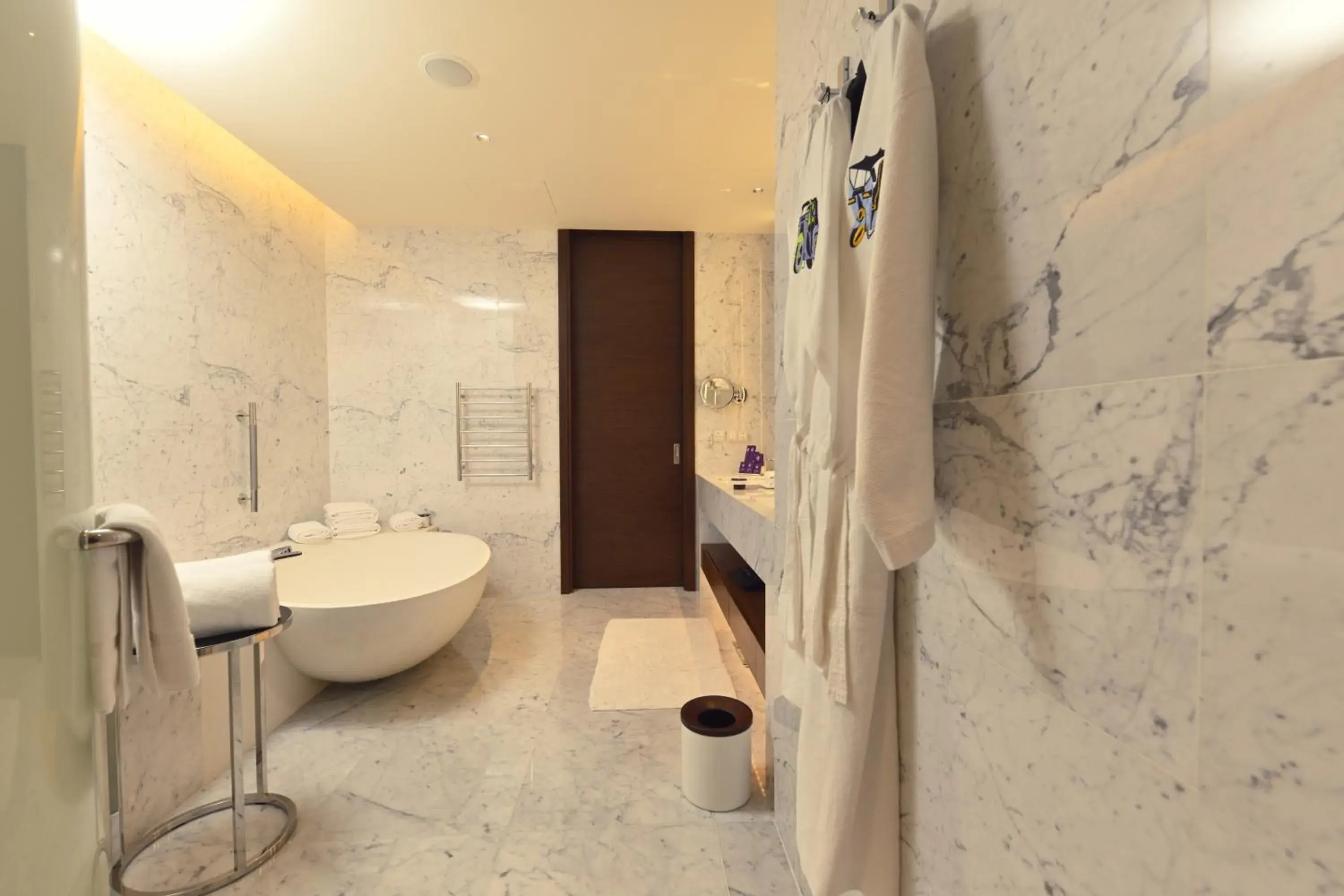 Skyline Suite - single occupancy in Cinnamon Life at City of Dreams Skyline Suite - single occupancy in Cinnamon Life at City of Dreams