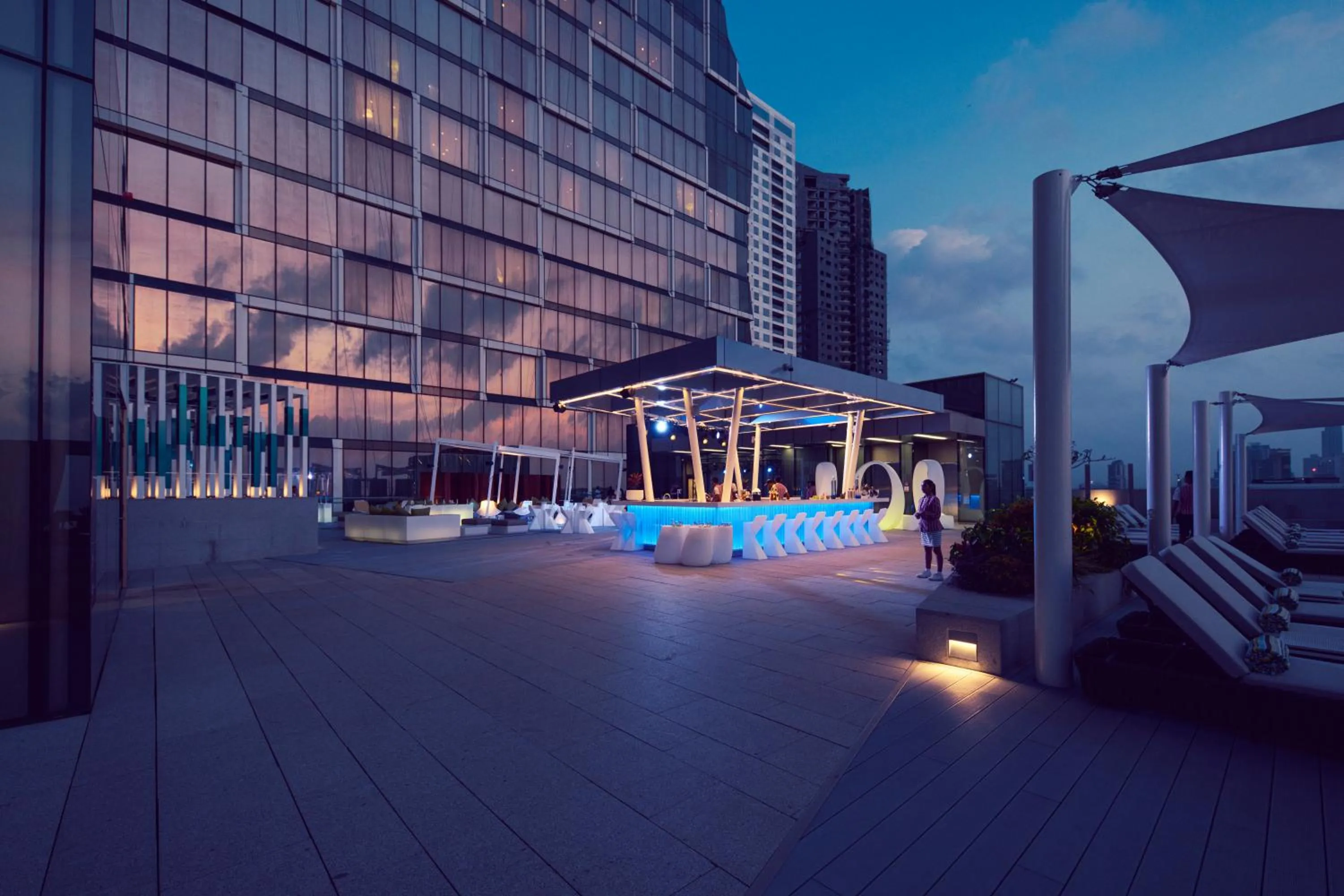 Restaurant/places to eat in Cinnamon Life at City of Dreams