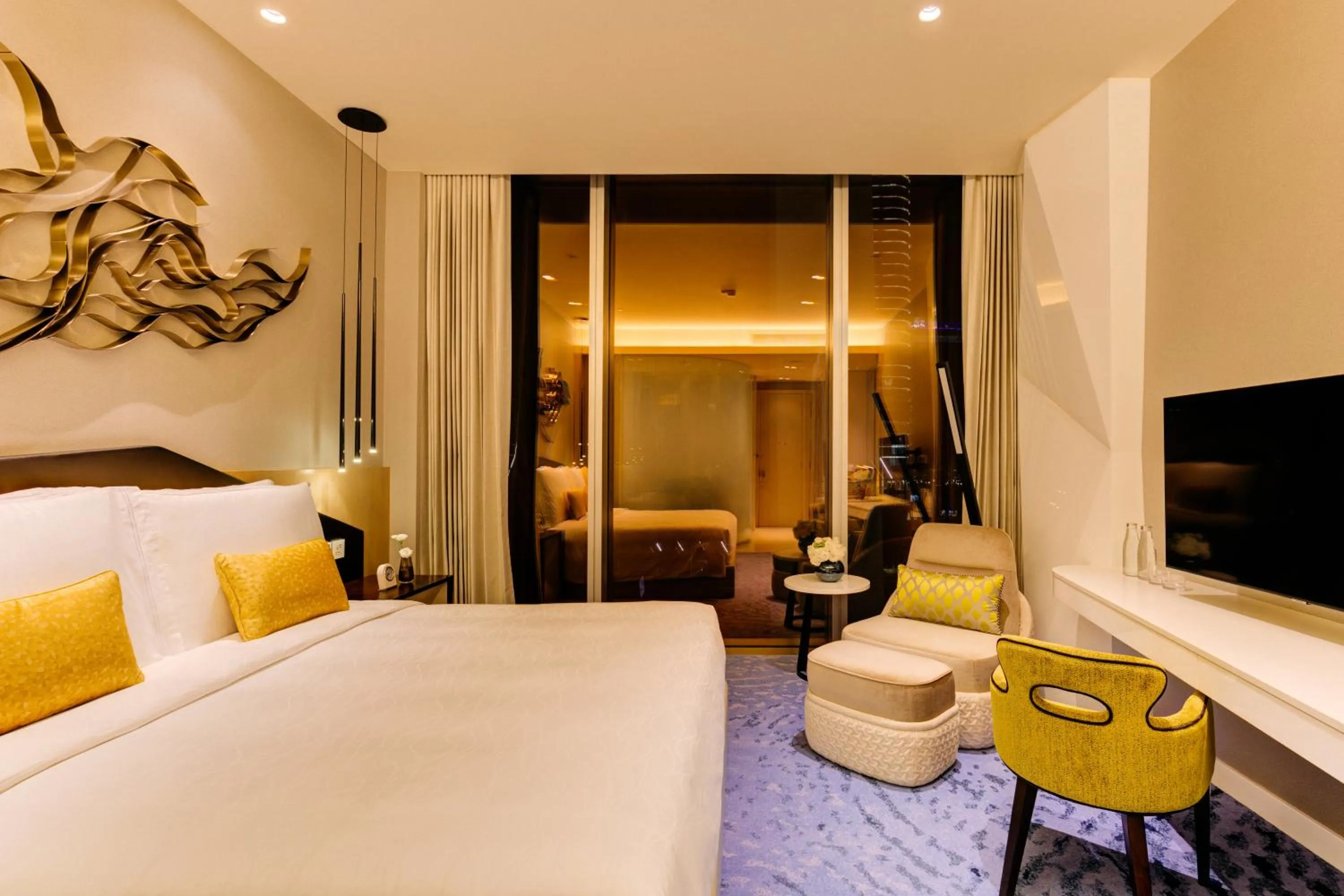 Bedroom, Bed in Cinnamon Life at City of Dreams