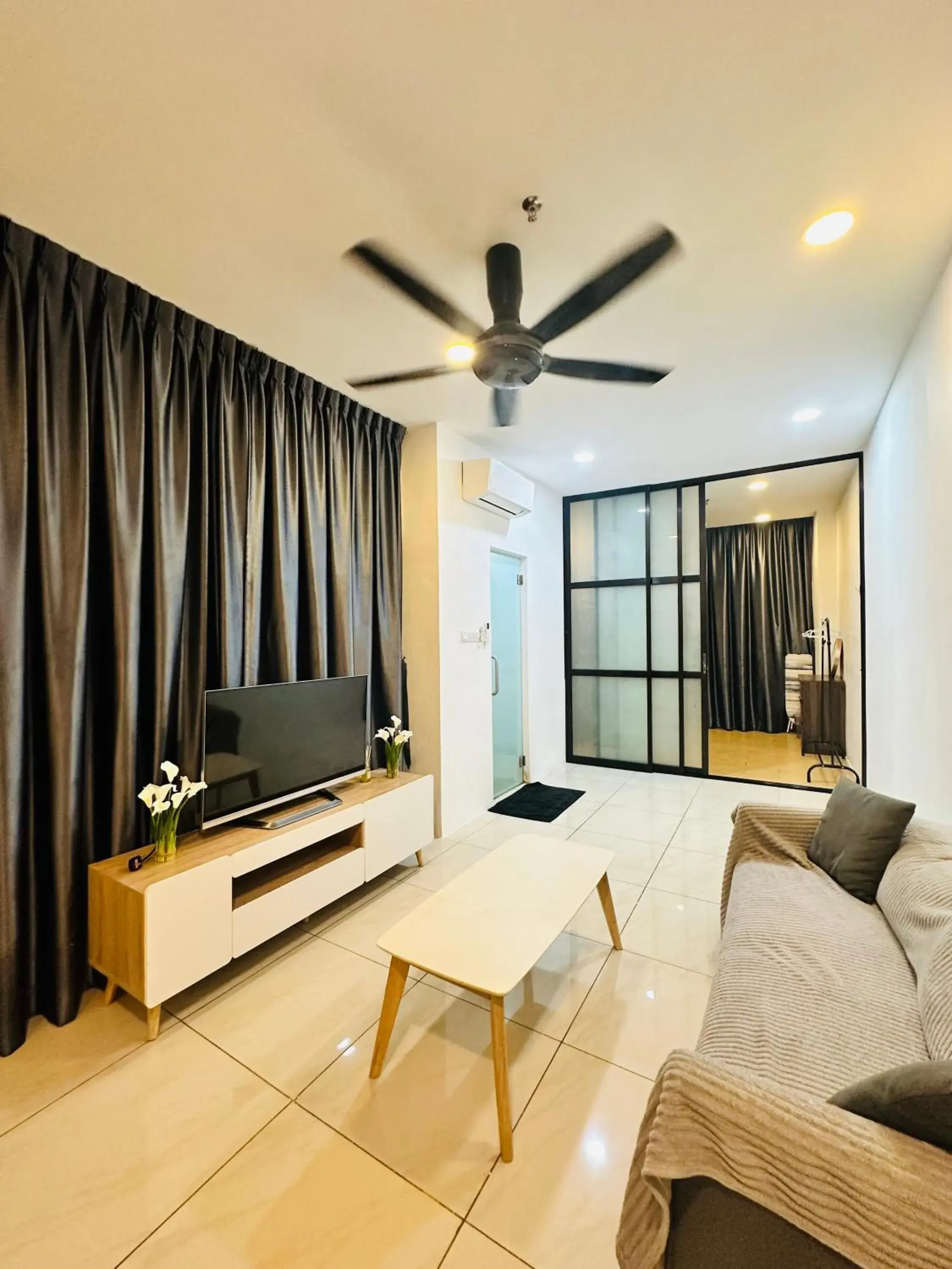 Living room in ITCC Manhattan Suites by AURORA Living room in ITCC Manhattan Suites by AURORA