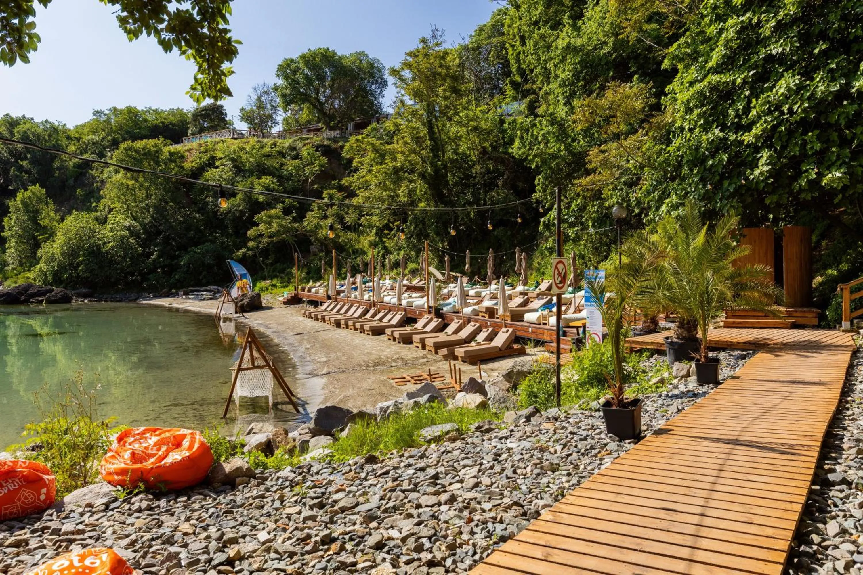 Beach in PARADISE Bay Hotel