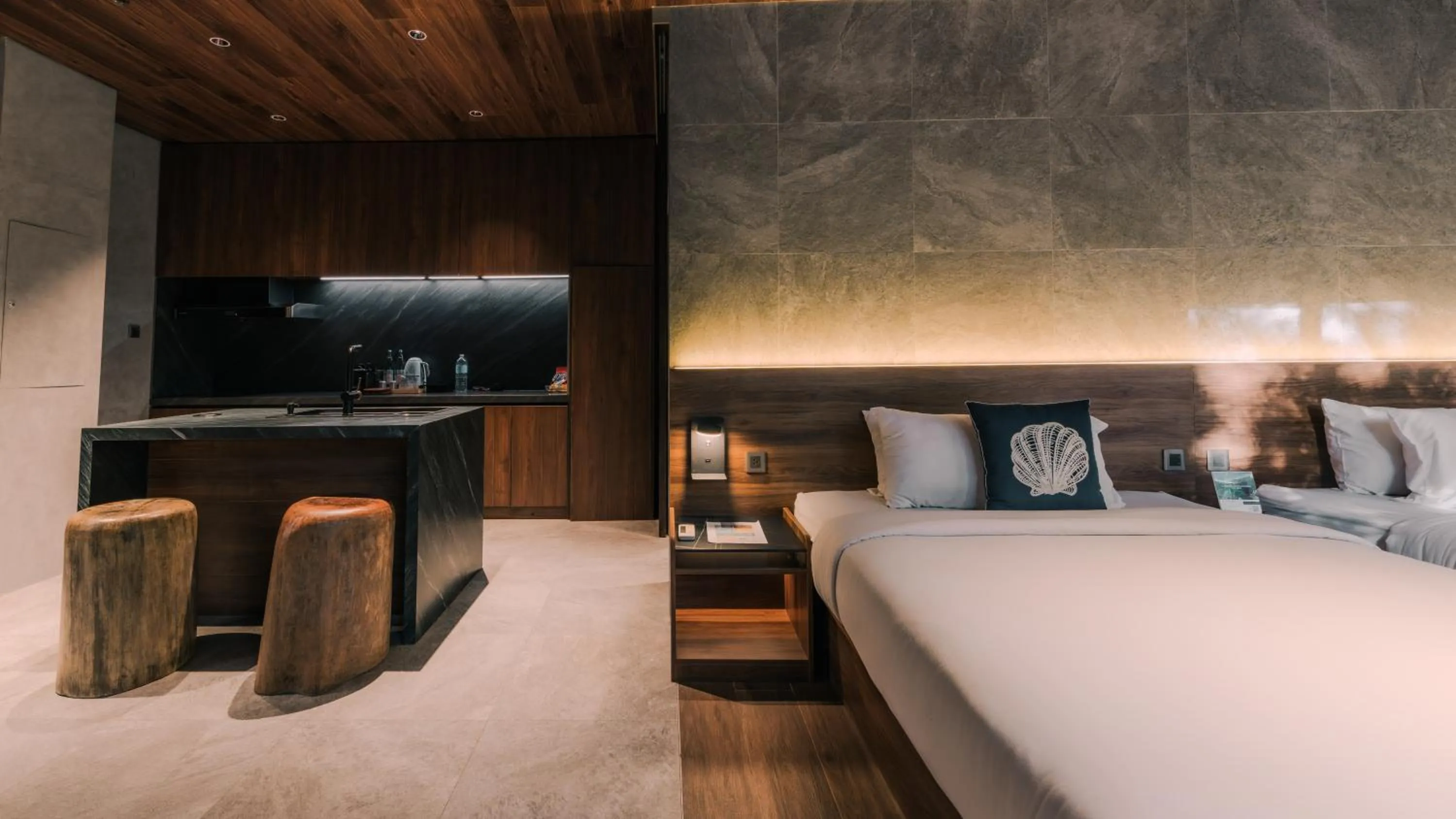 Bed in Piece Lio from Japan Managed by H Hospitality Group