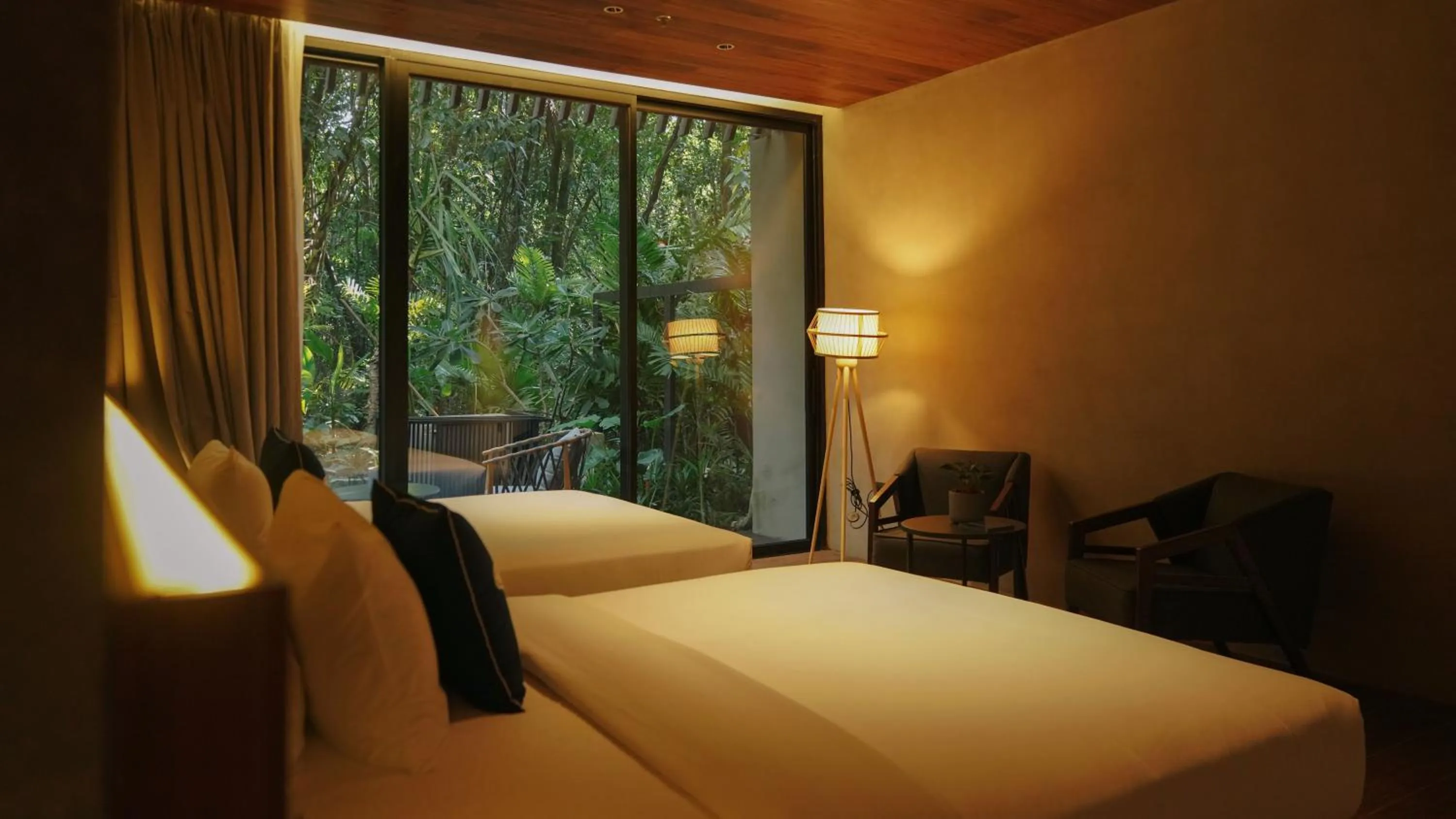 Bed in Piece Lio from Japan Managed by H Hospitality Group