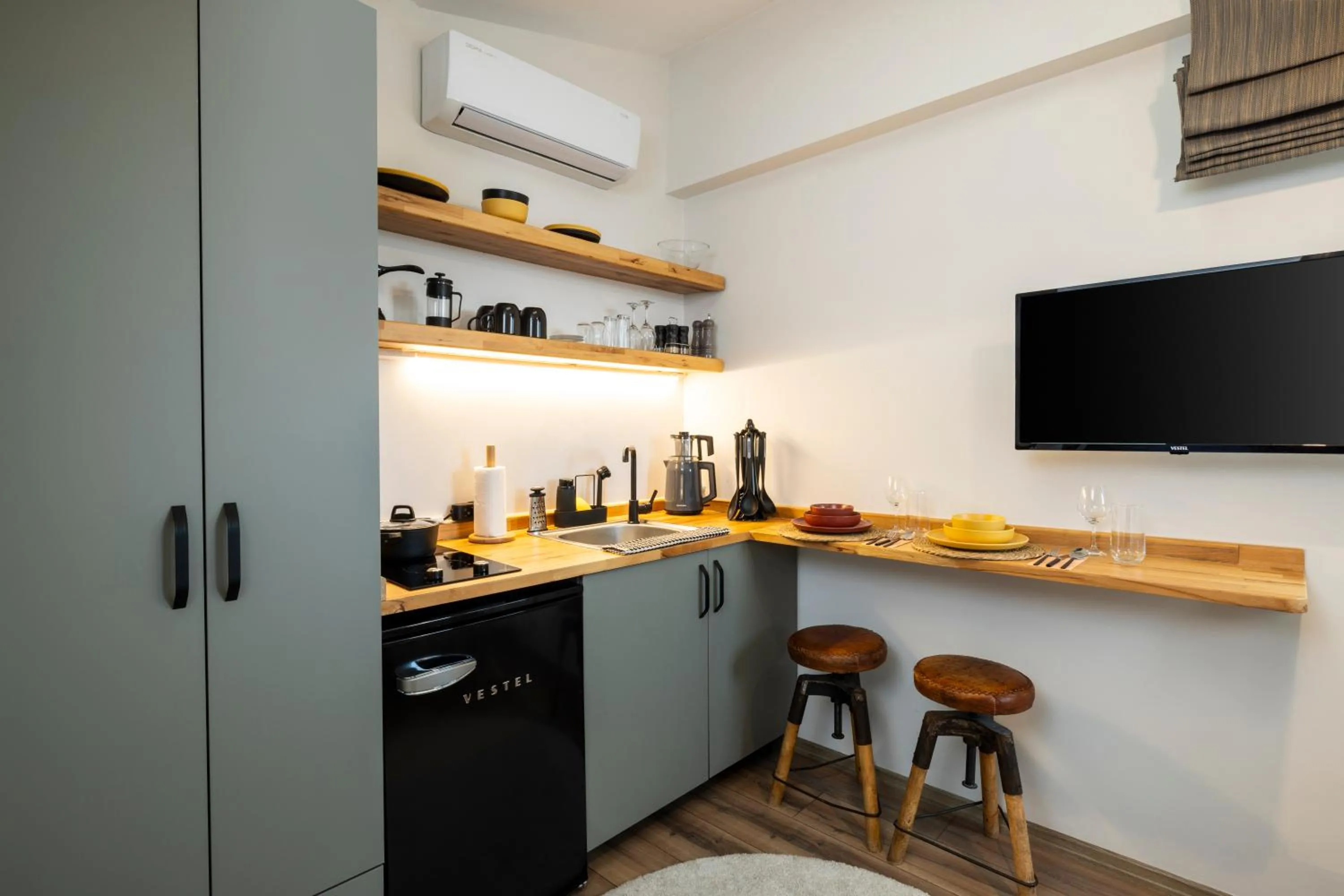 TV and multimedia in Mariposa Rooms Taksim