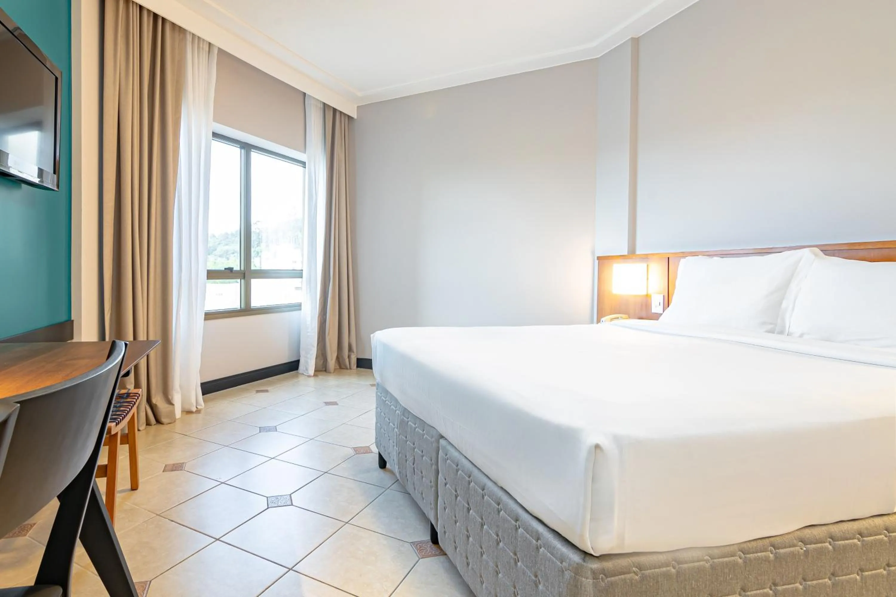 Bed in Mercure Florianópolis