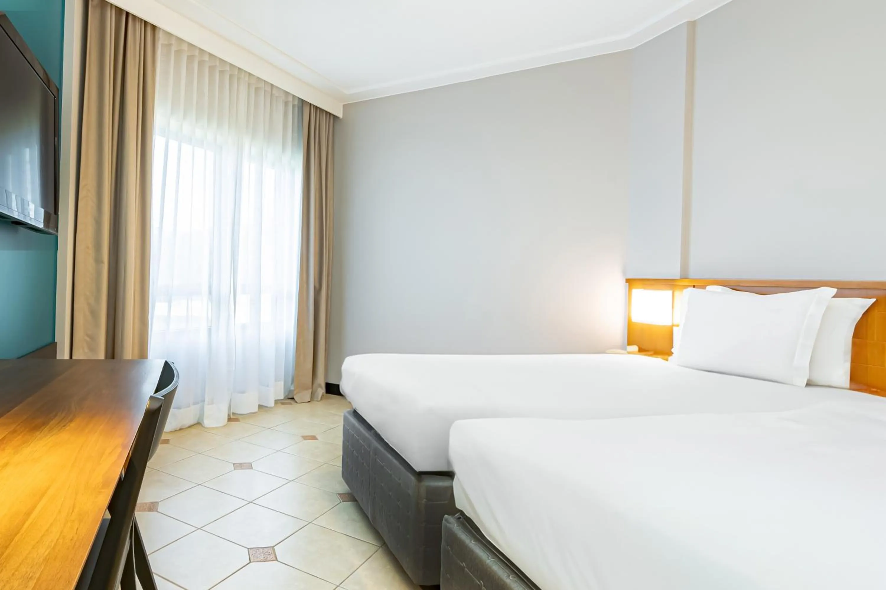 Bed in Mercure Florianópolis