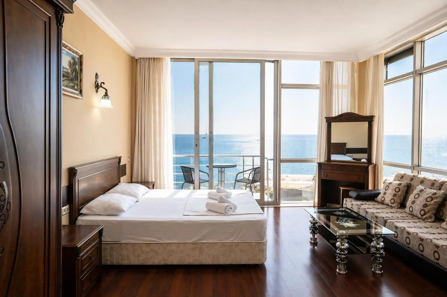 Triple Room with Sea View - single occupancy in Hotel Cameo