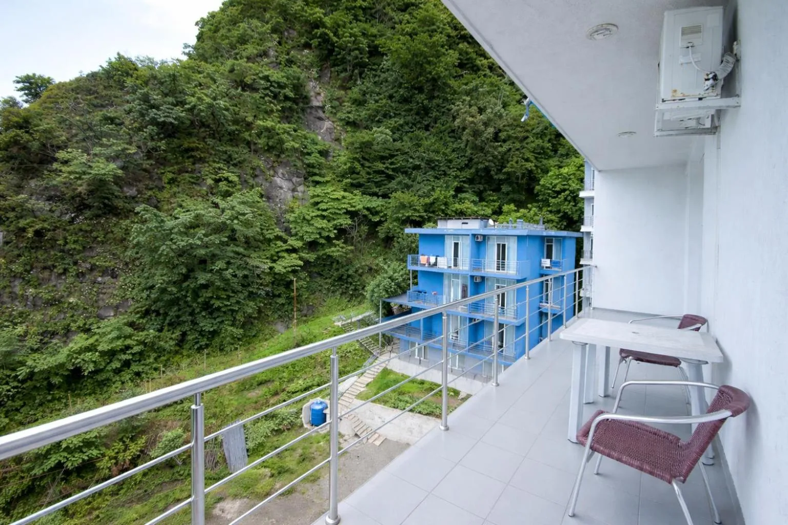 Twin Room with Mountain View - single occupancy in Hotel Cameo