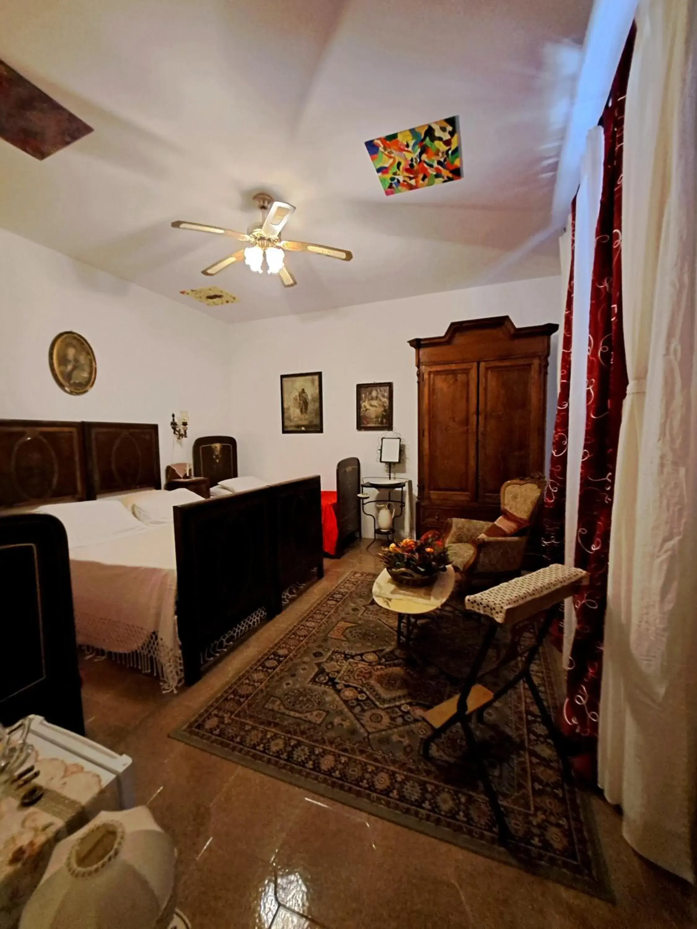 Quadruple Room with Private External Bathroom in Alchimia tra suoni e colori Quadruple Room with Private External Bathroom in Alchimia tra suoni e colori