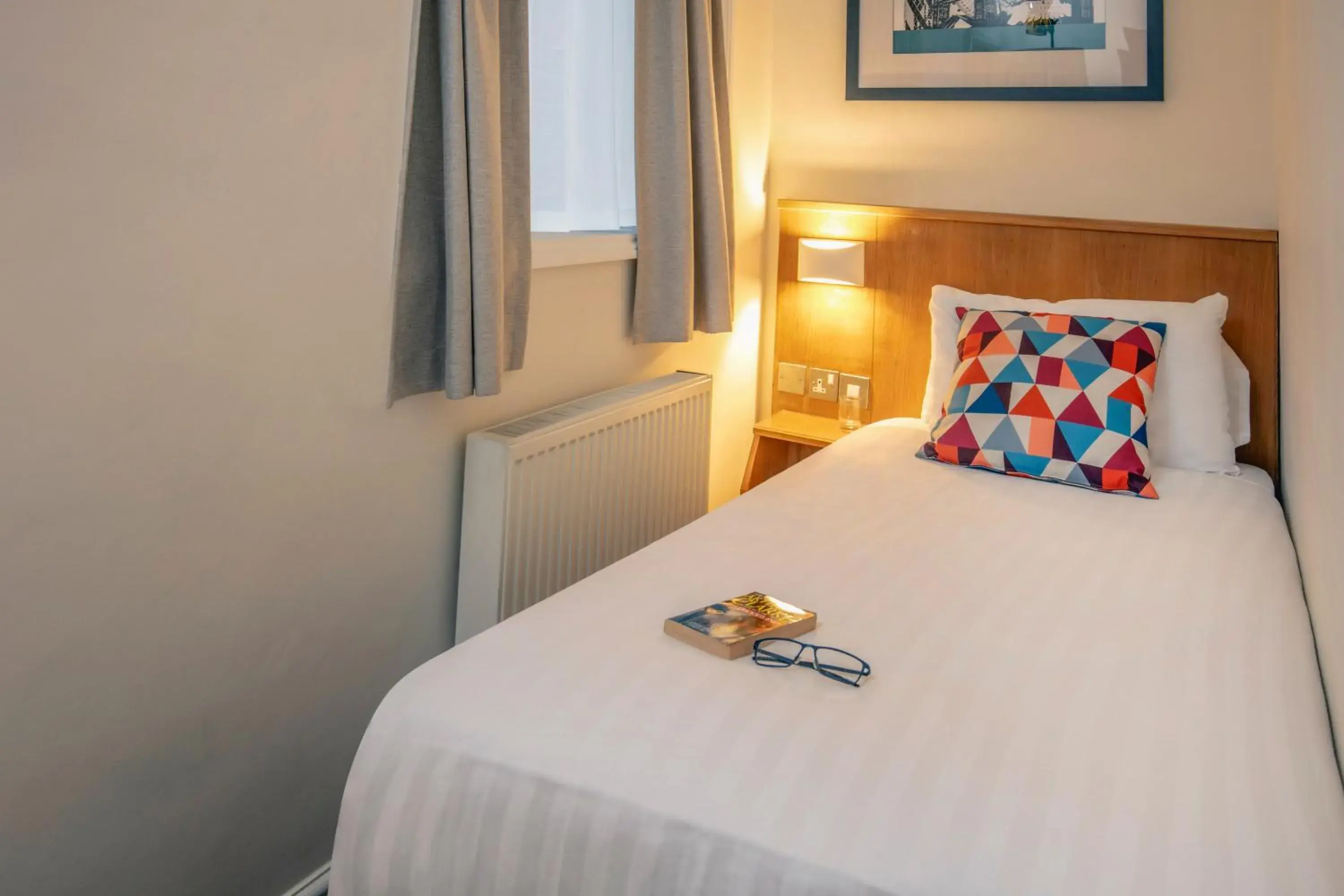 Bedroom, Bed in Queensway Hotel, Sure Hotel Collection by Best Western Bedroom, Bed in Queensway Hotel, Sure Hotel Collection by Best Western