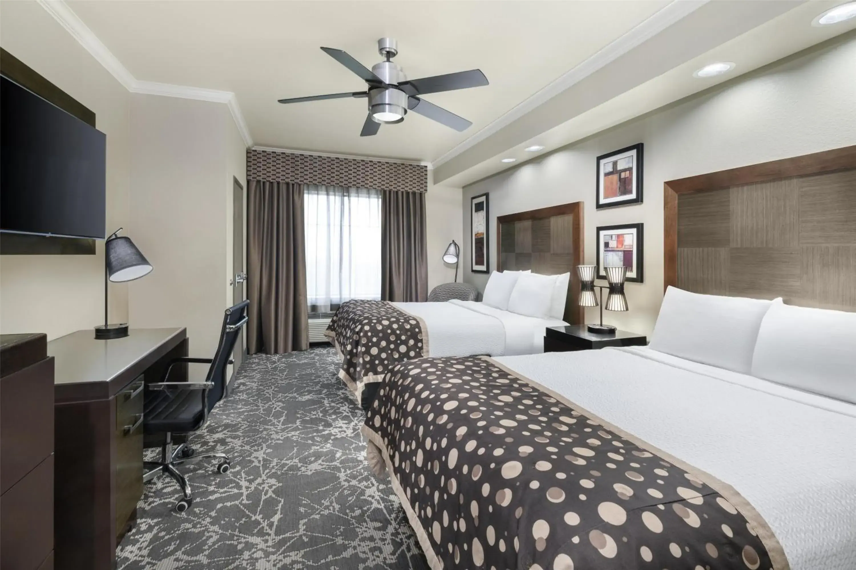 Queen Room with Two Queen Beds and Pool View - Non-Smoking in Best Western Premier Crown Chase Inn & Suites Queen Room with Two Queen Beds and Pool View - Non-Smoking in Best Western Premier Crown Chase Inn & Suites