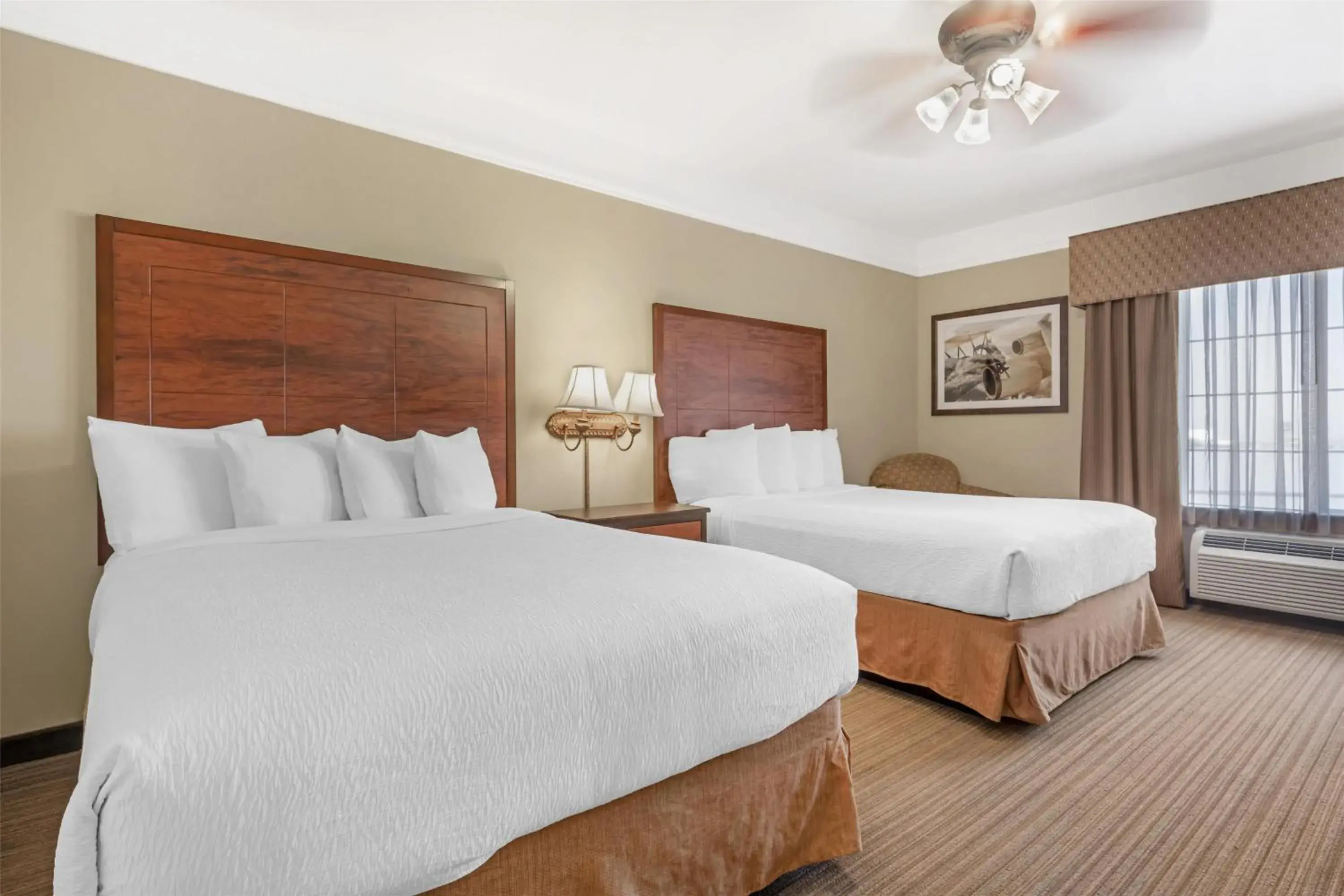 Bedroom, Bed in Best Western Plus Monica Royale Inn & Suites Bedroom, Bed in Best Western Plus Monica Royale Inn & Suites