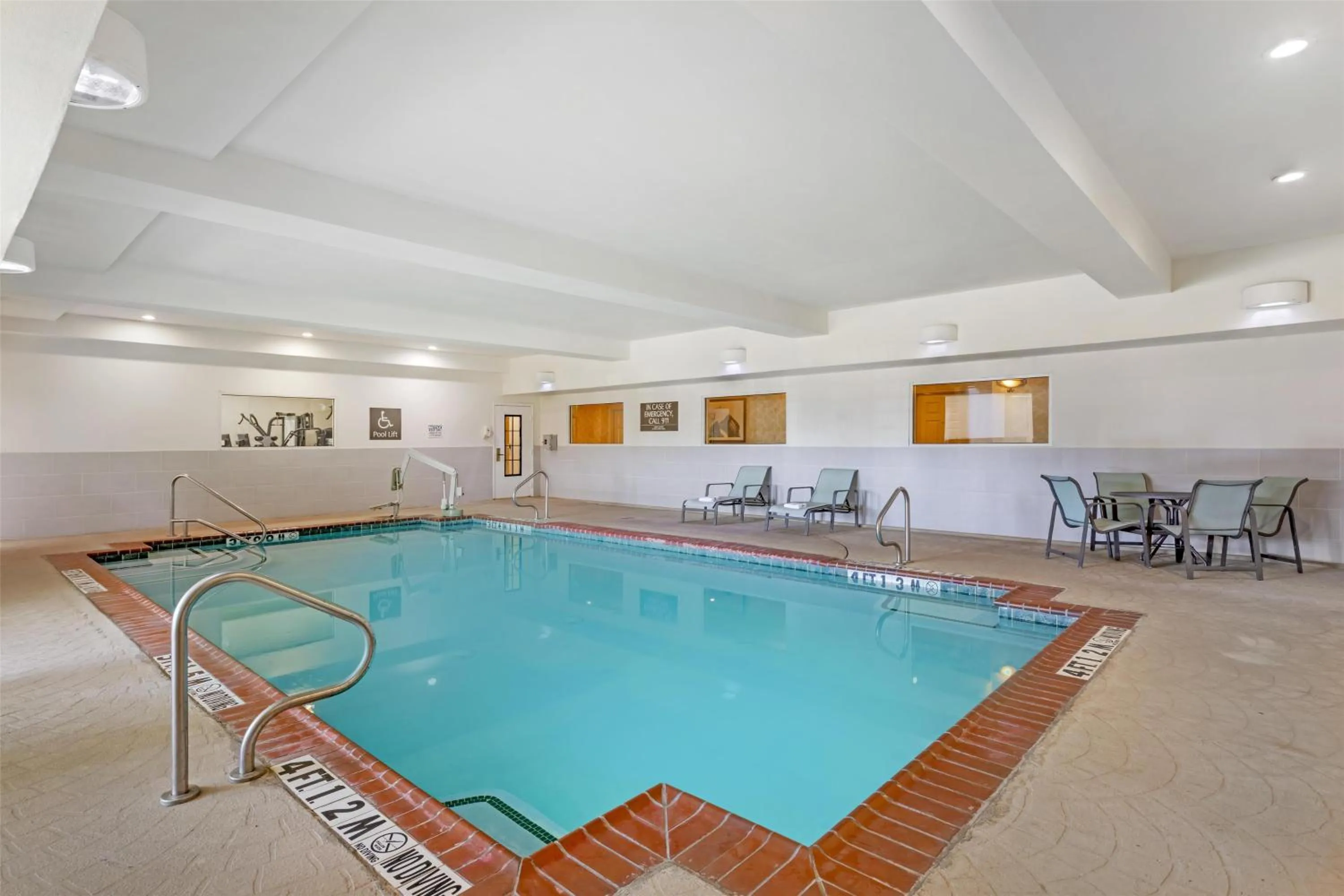 Pool view in Best Western Plus Monica Royale Inn & Suites