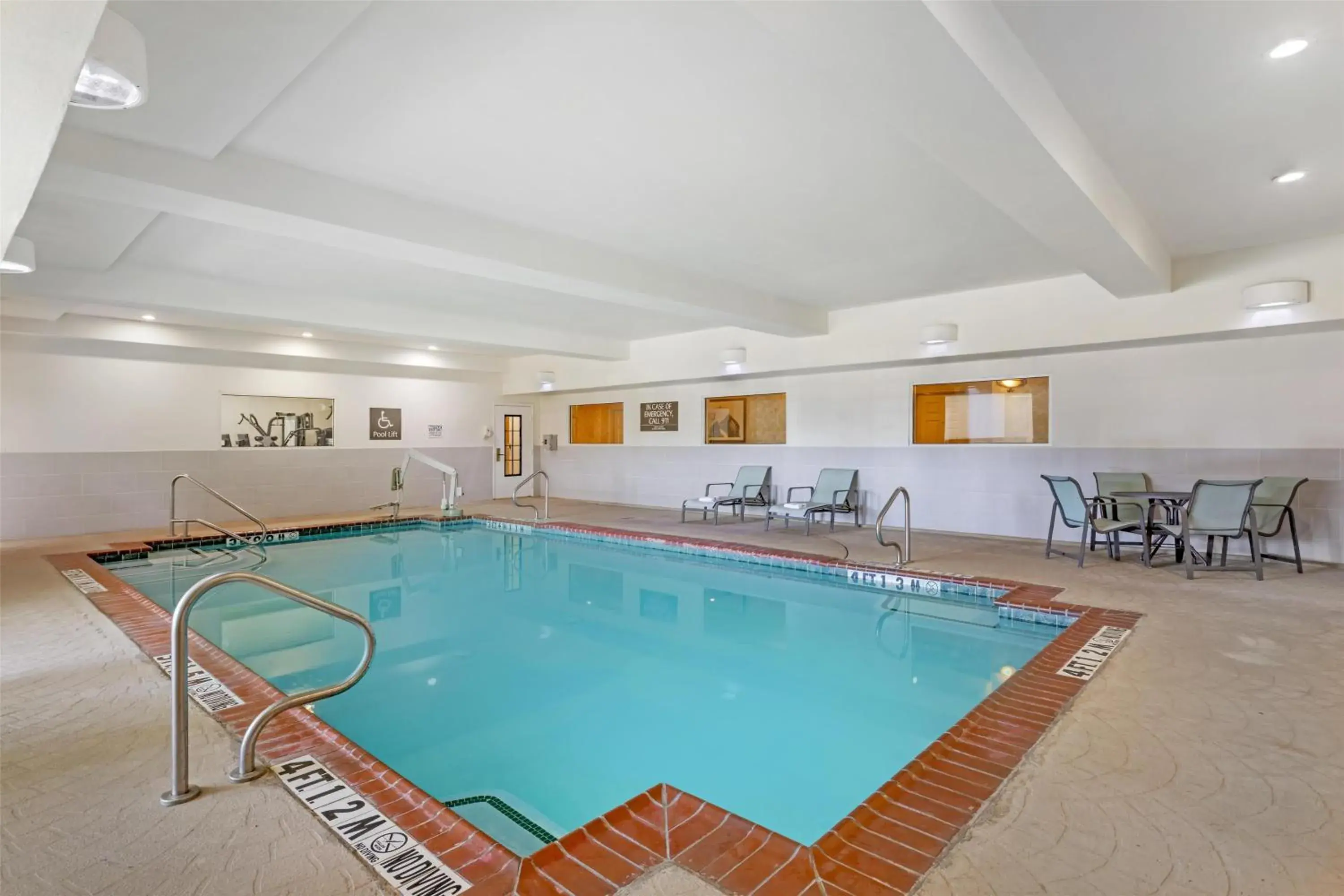 Pool view in Best Western Plus Monica Royale Inn & Suites Pool view in Best Western Plus Monica Royale Inn & Suites