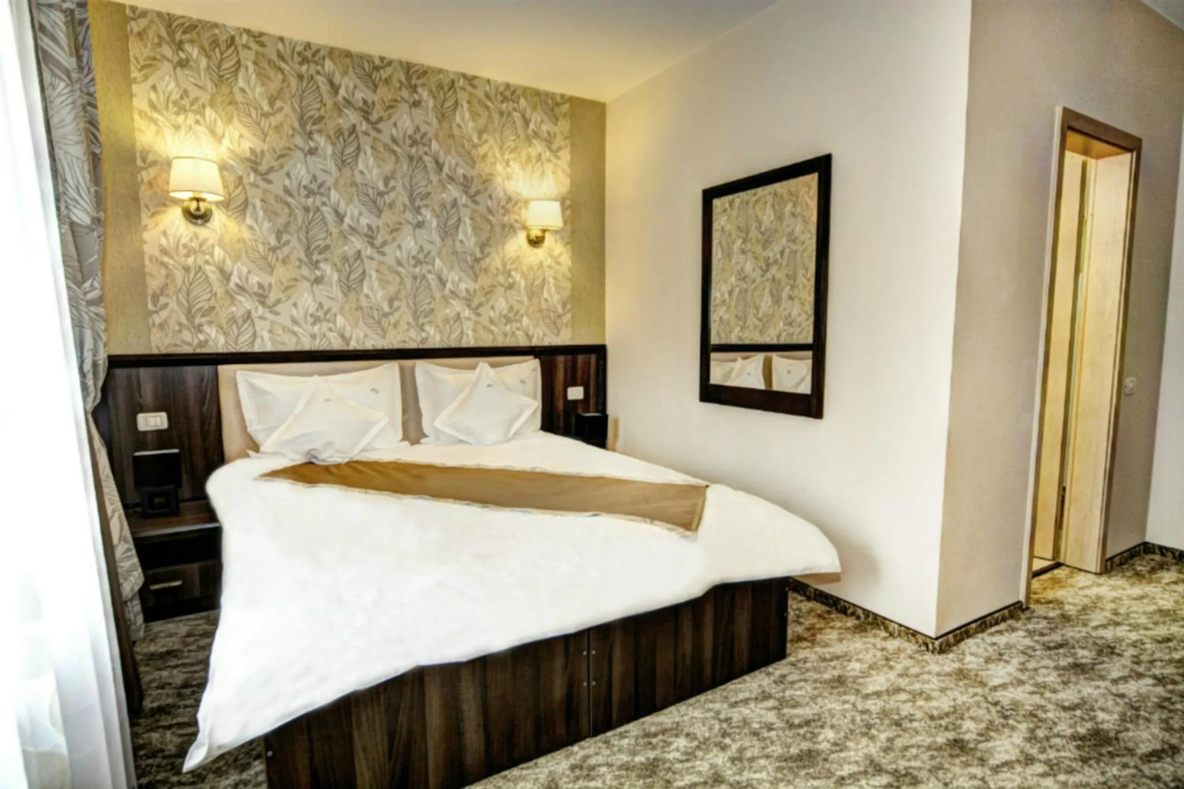 Decorative detail, Bed in Pensiunea Poiana Viselor