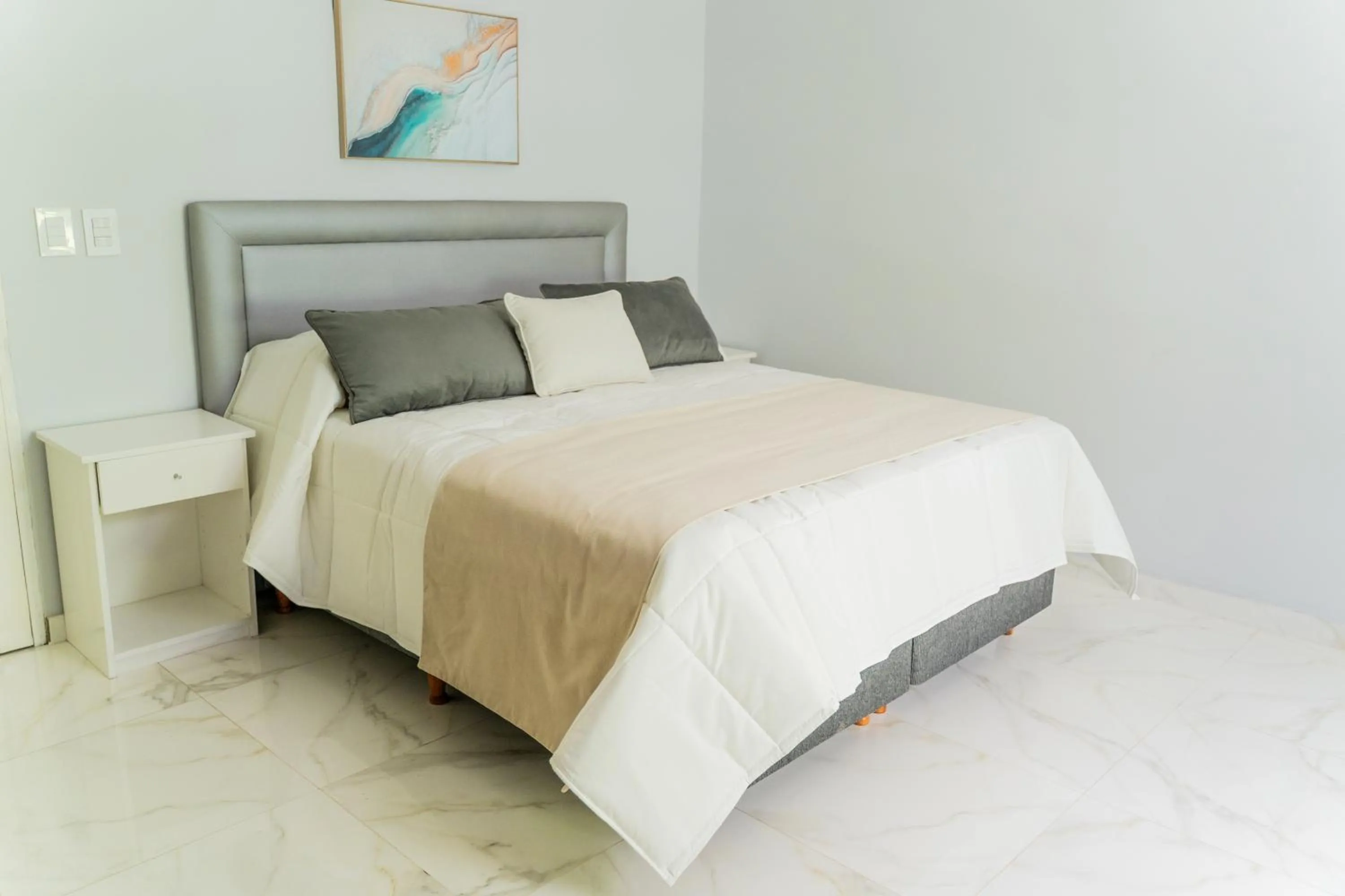 Bed in Posada Suiza by Prima Collection