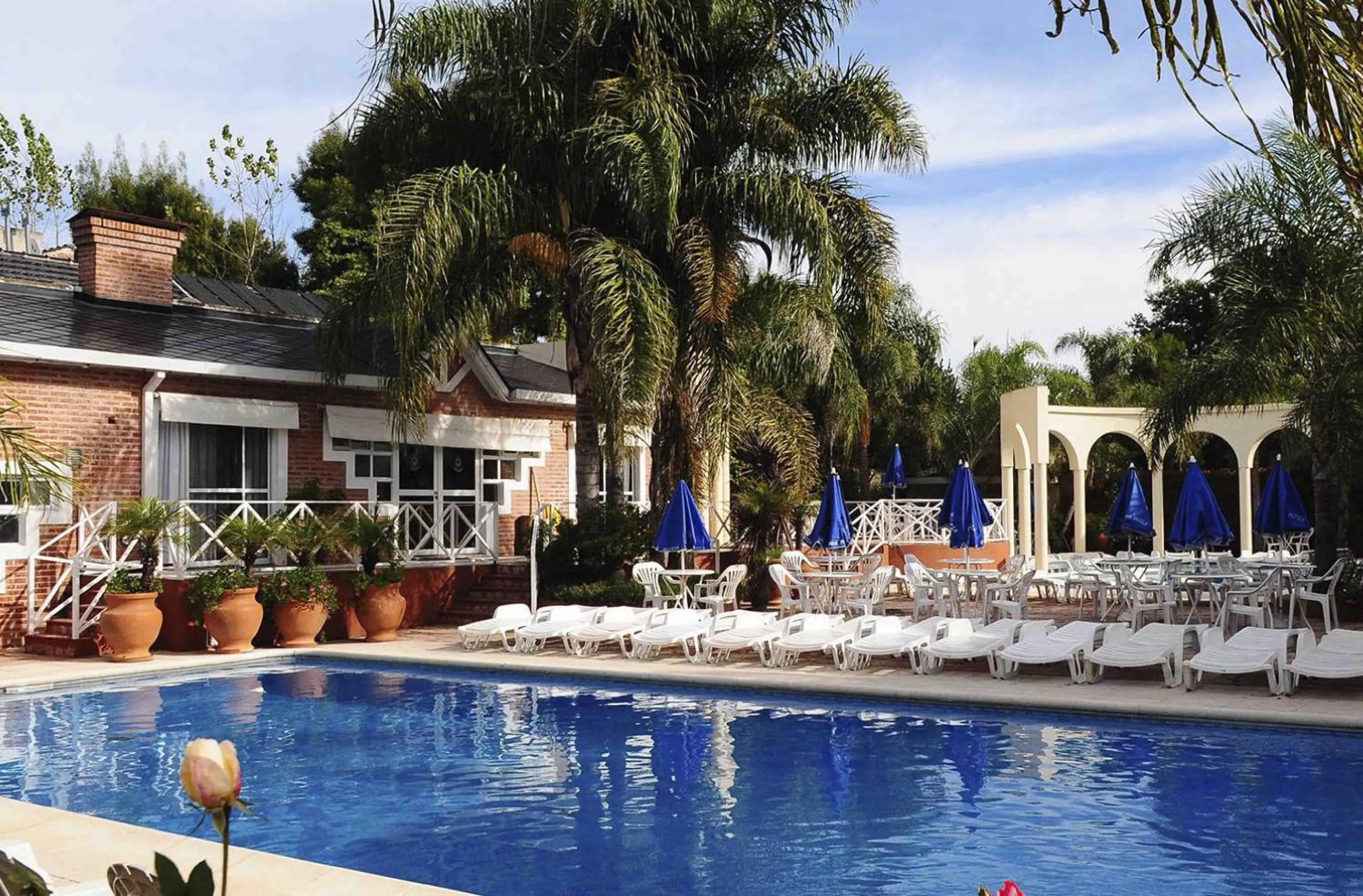 Garden view in Posada Suiza by Prima Collection