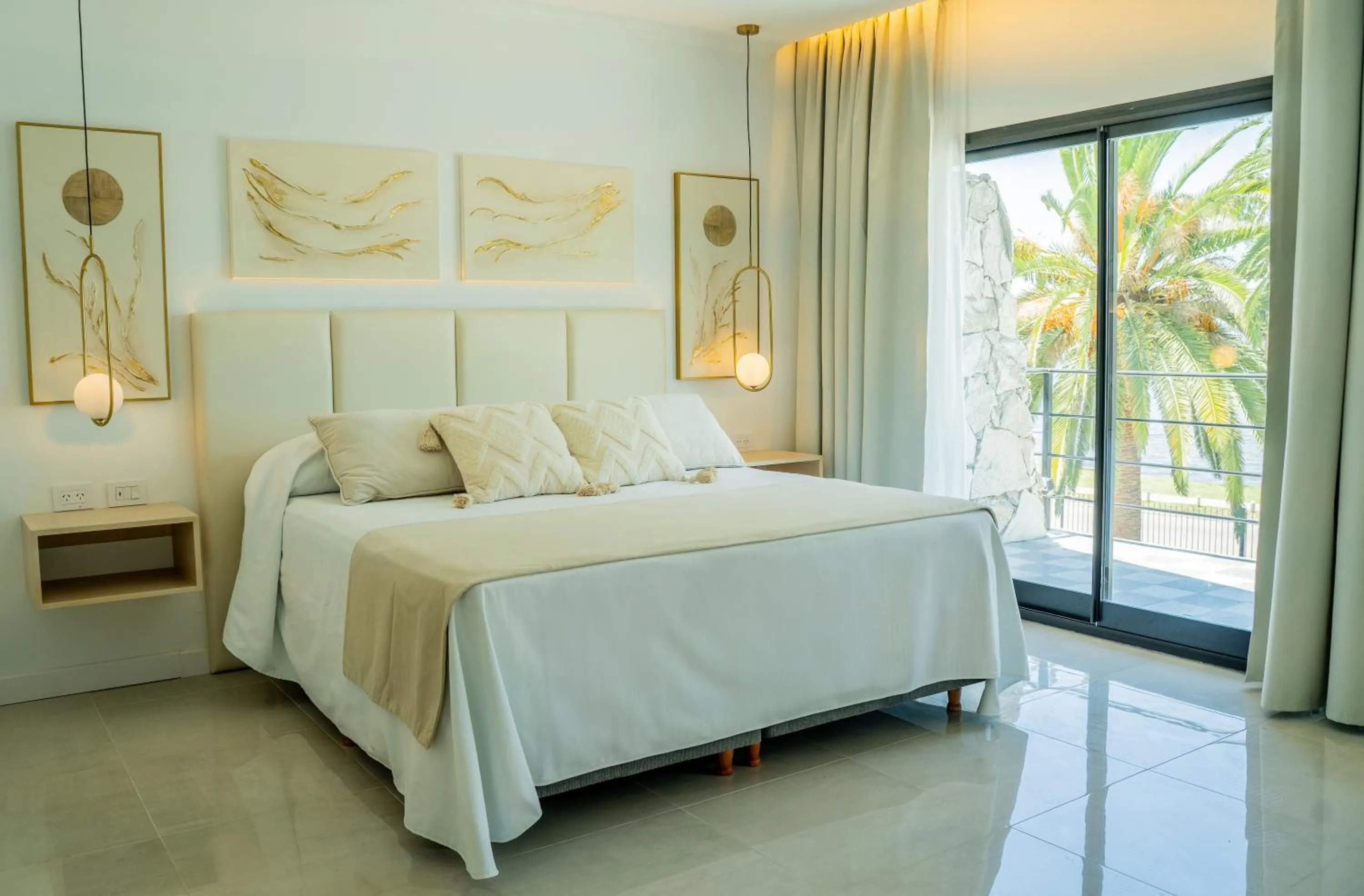 Bed in Palmas de la Laguna by Posada Suiza