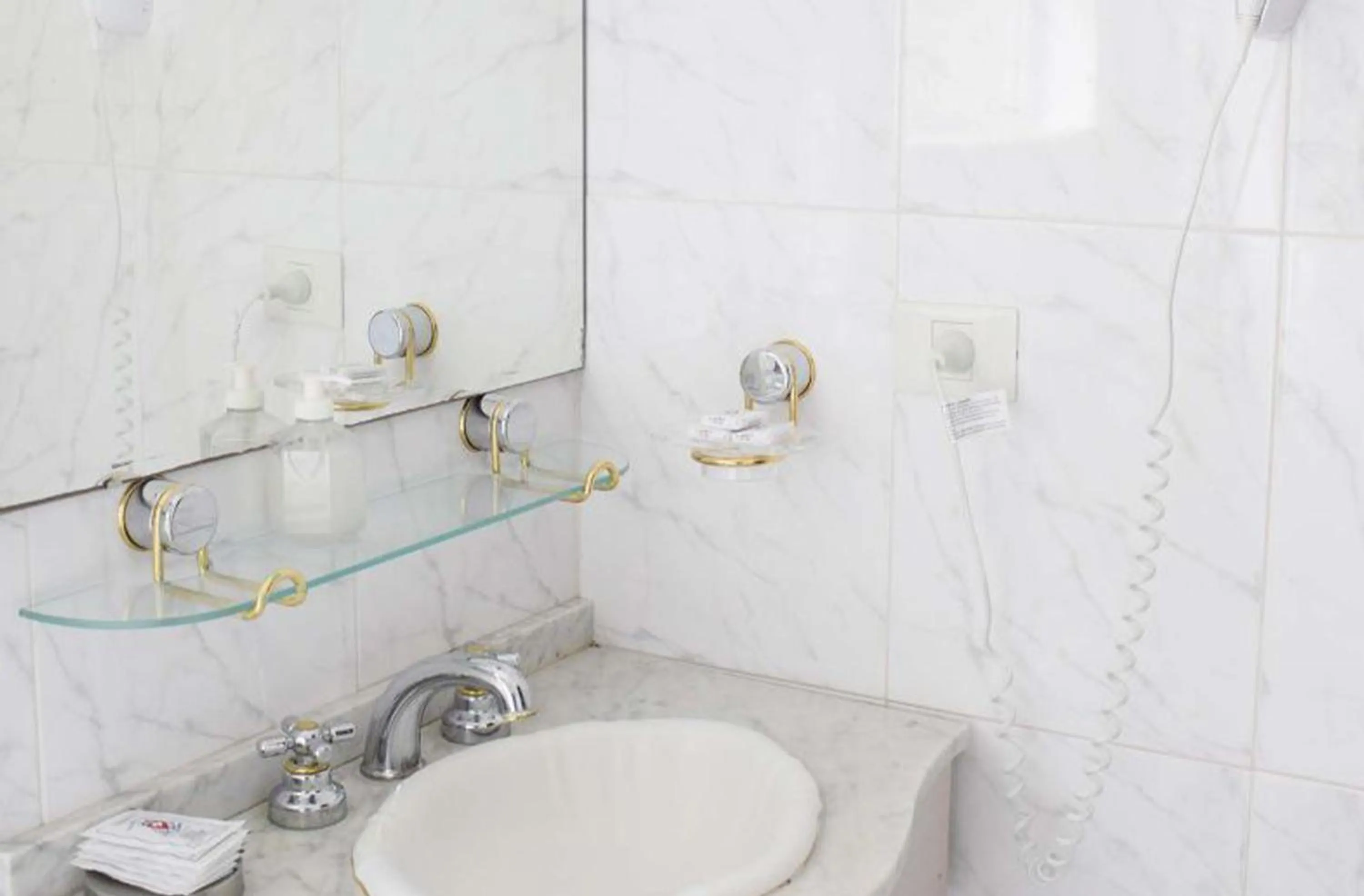 Bathroom in Posada Suiza by Prima Collection