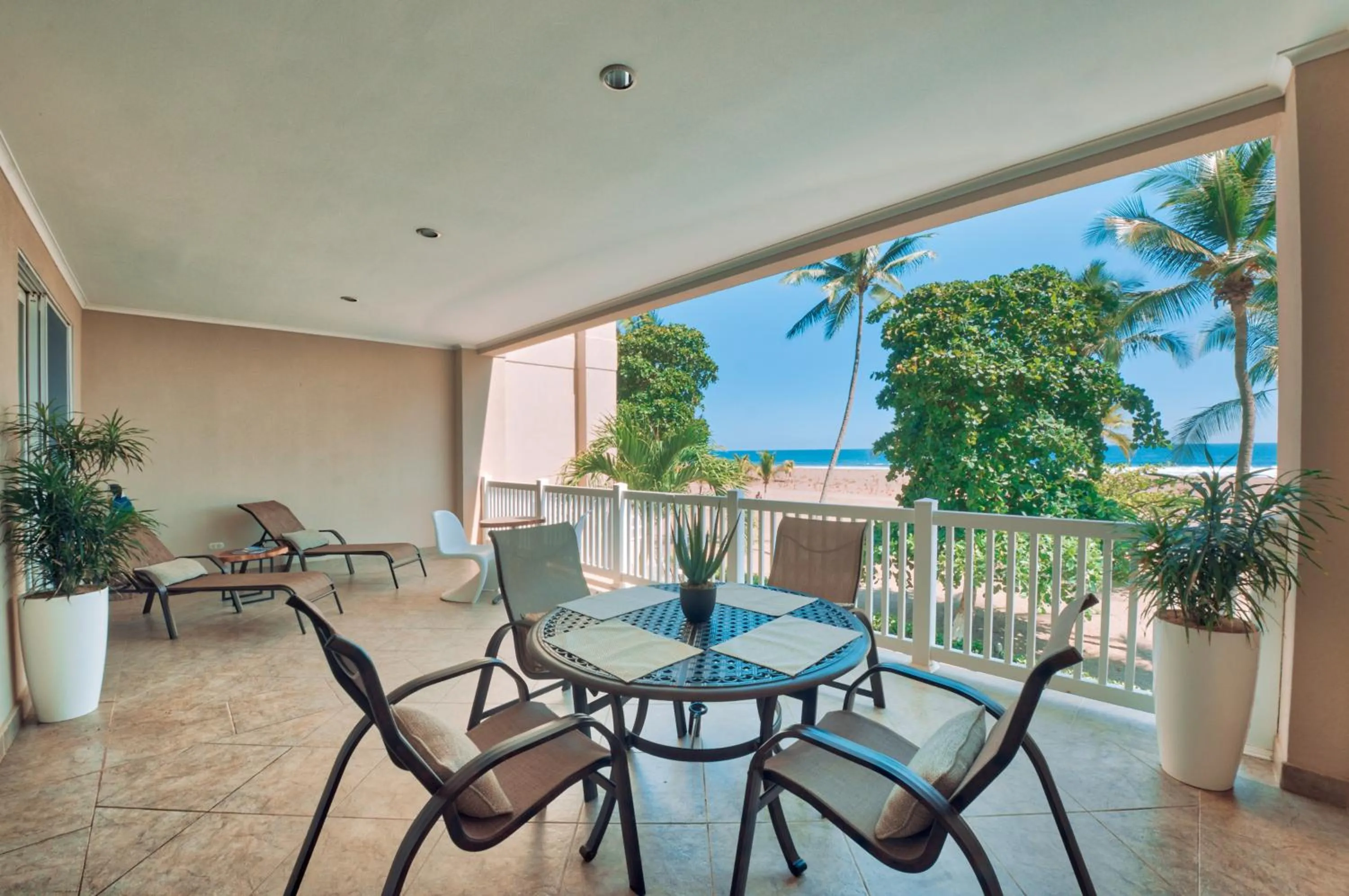 The Palms Ocean Club Resort