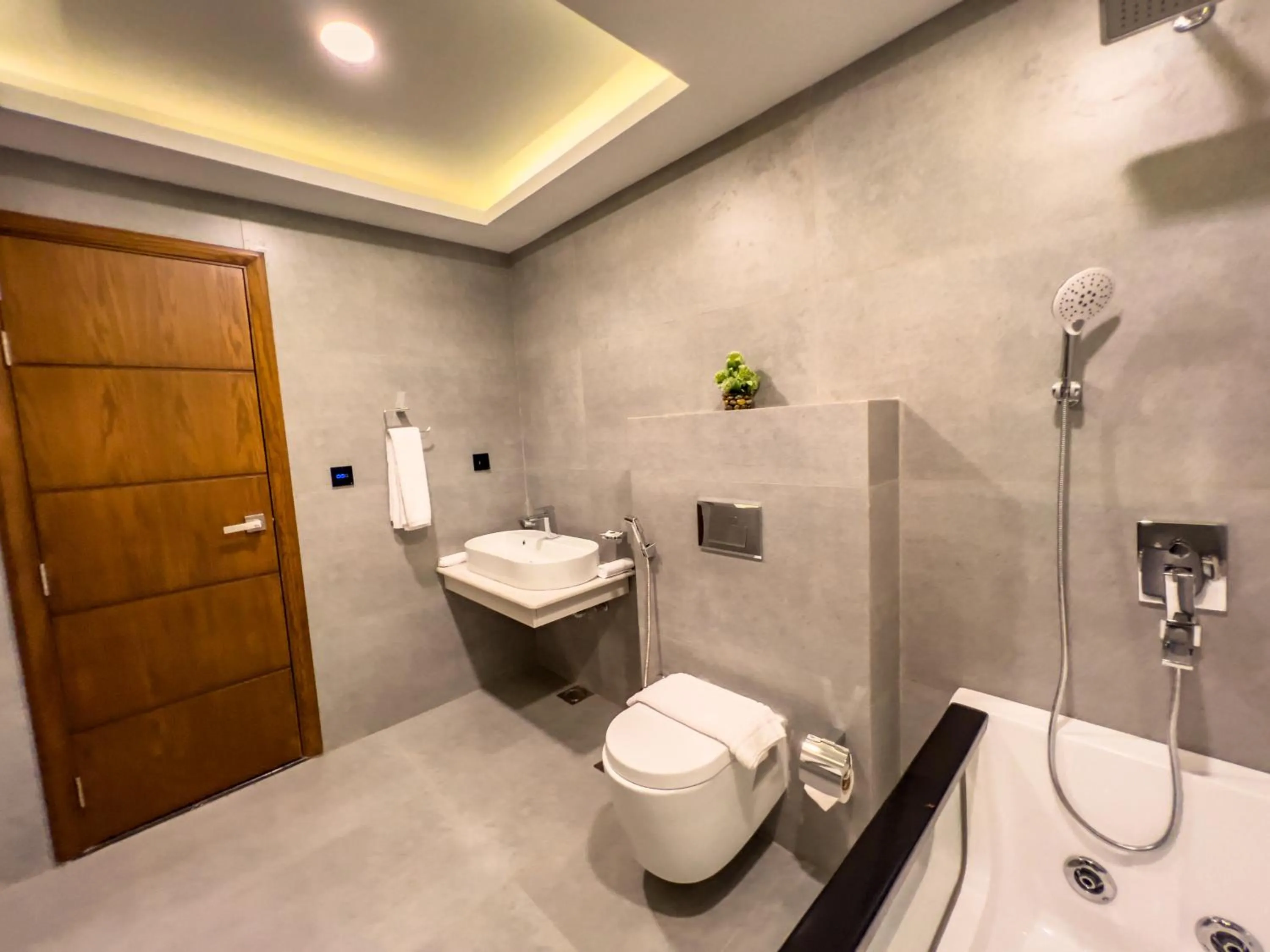 Bathroom in Fiora Hotel