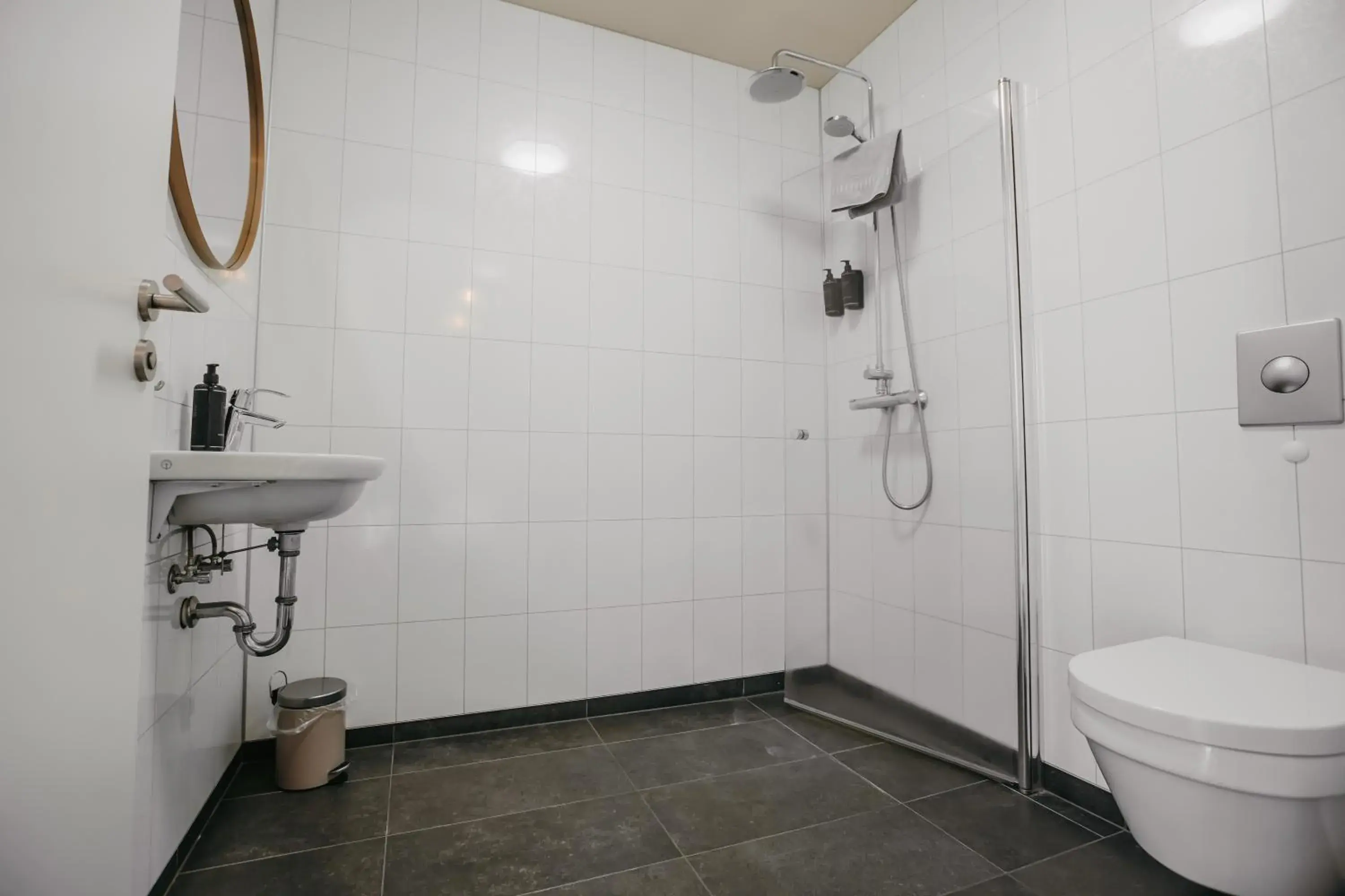 Shower in The Hill Guesthouse Shower in The Hill Guesthouse