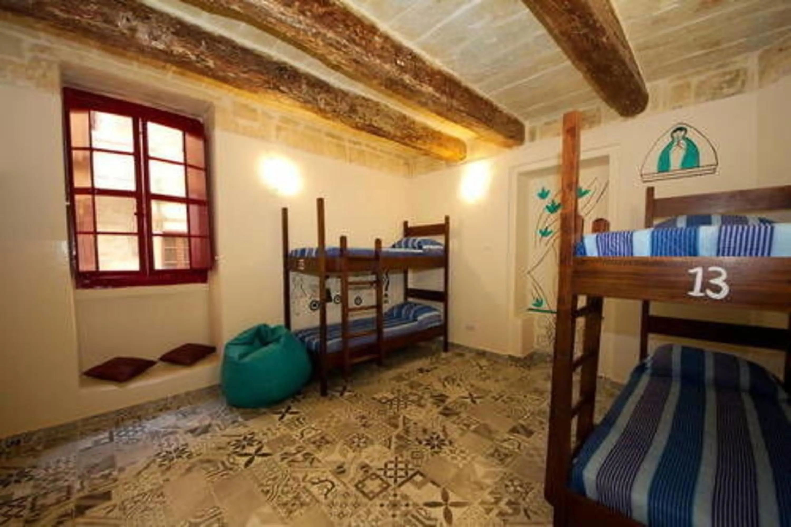 Dormitory shared hostel by Vallettastay